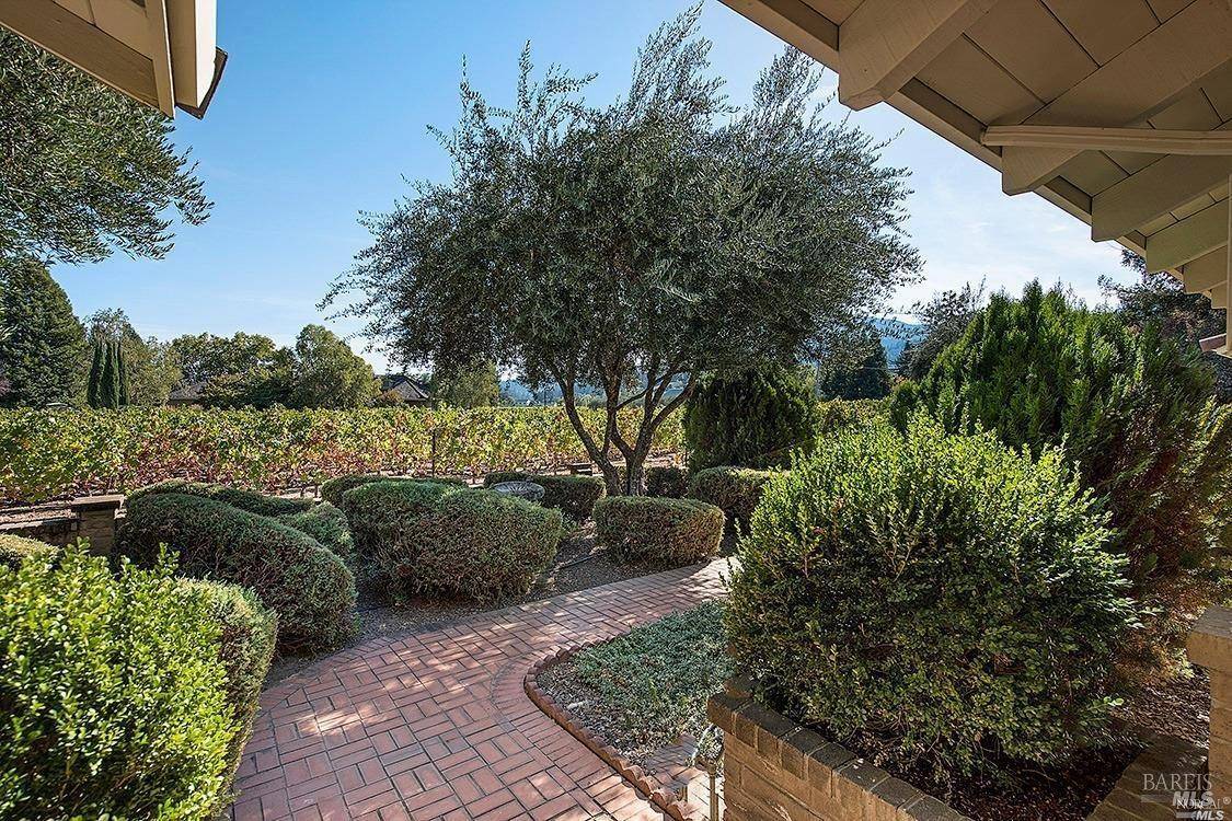 St. Helena, CA 94574,1800 Cabernet LN