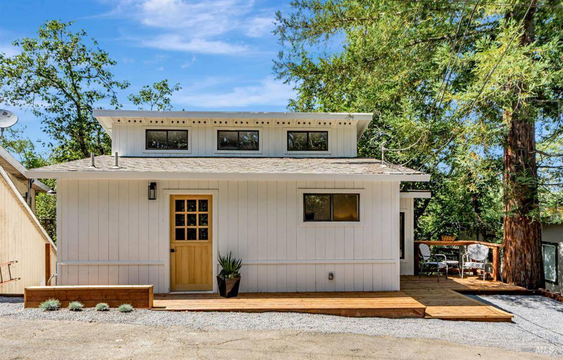 Forestville, CA 95436,240 Vila RD