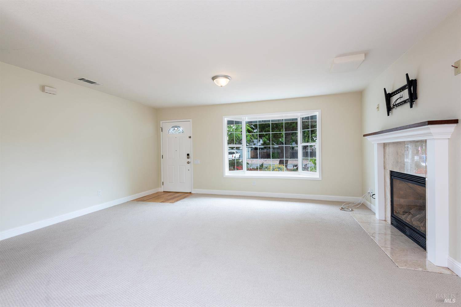 Rohnert Park, CA 94928,8403 Lancaster DR