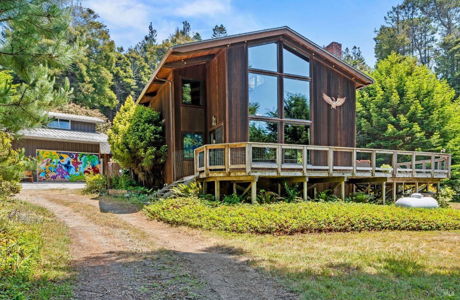 Fort Bragg, CA 95437,32800 Sutliff LN