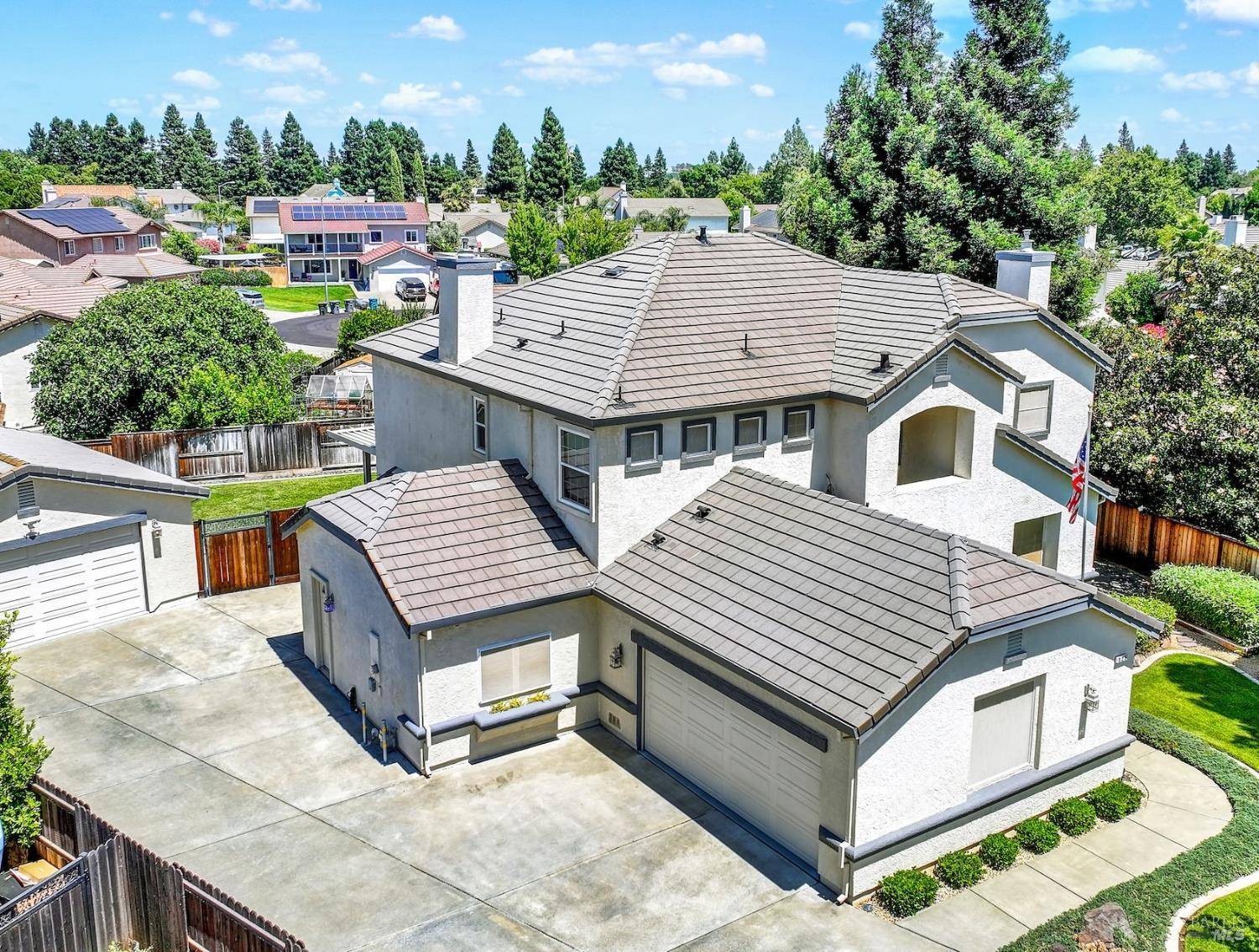 Vacaville, CA 95687,325 Stoneridge CIR