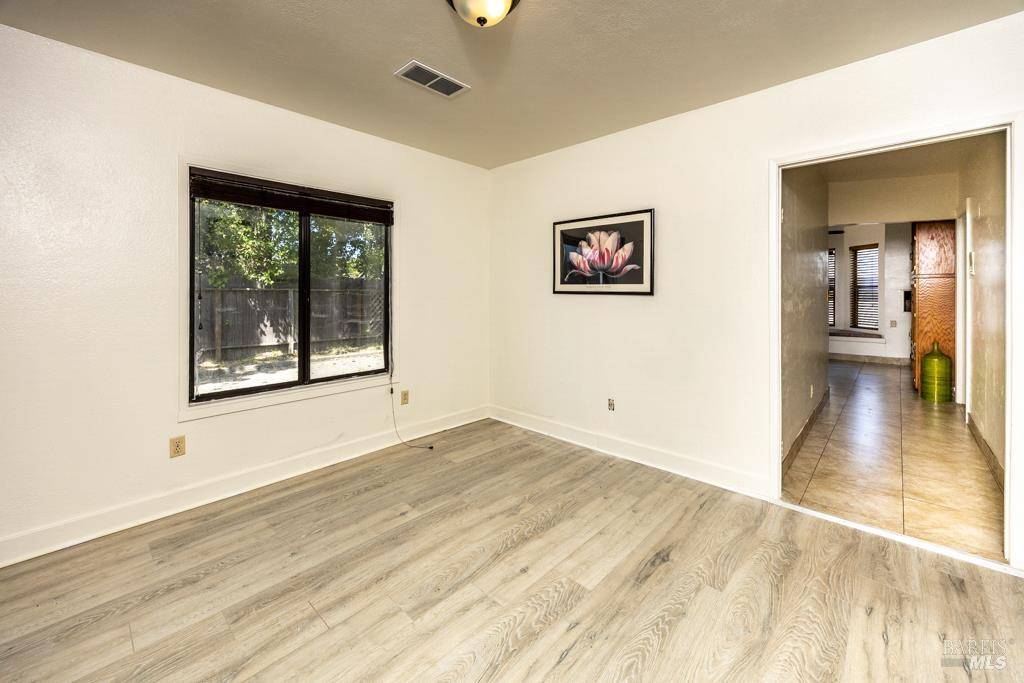 Santa Rosa, CA 95403,2050 Marlow RD