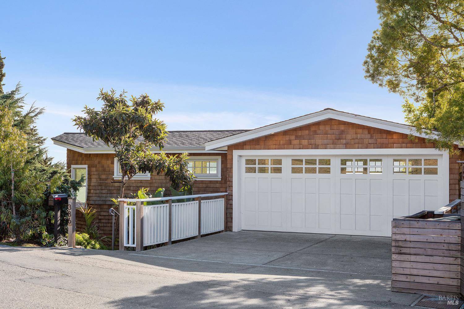 Belvedere Tiburon, CA 94920,386 Greenwood Beach RD
