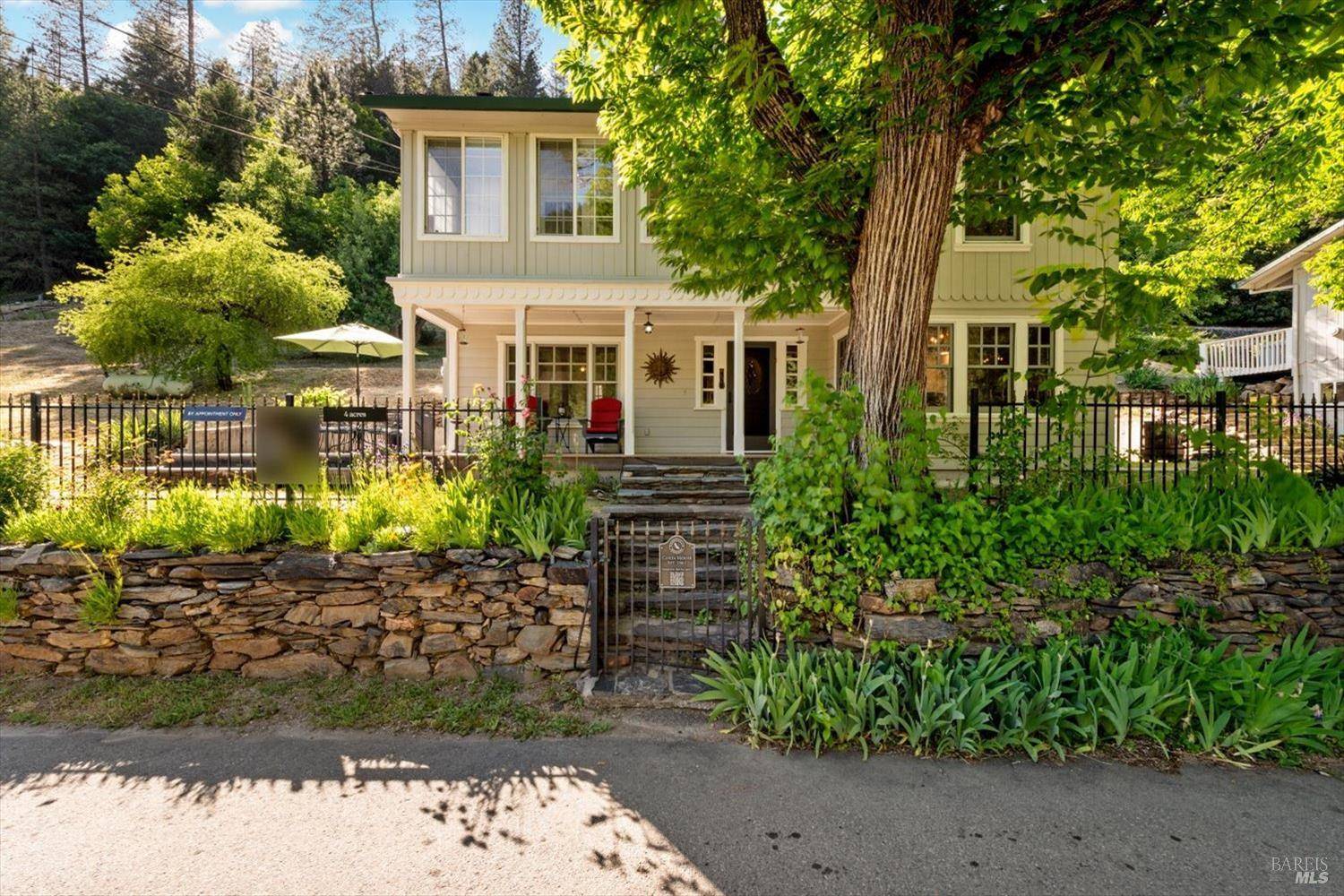 Downieville, CA 95936,131 Gold Bluff RD