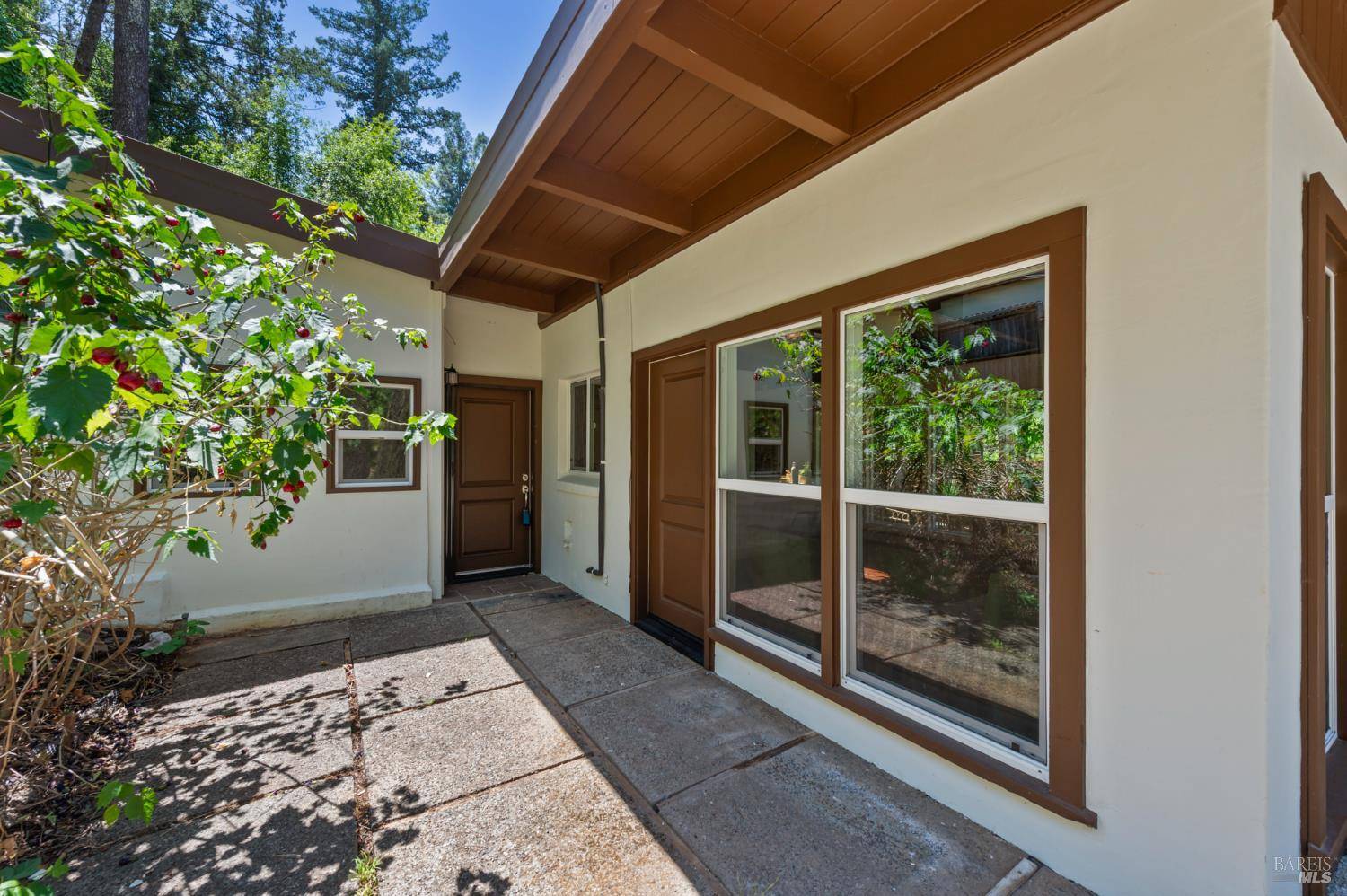 Santa Rosa, CA 95404,4640 Montecito AVE