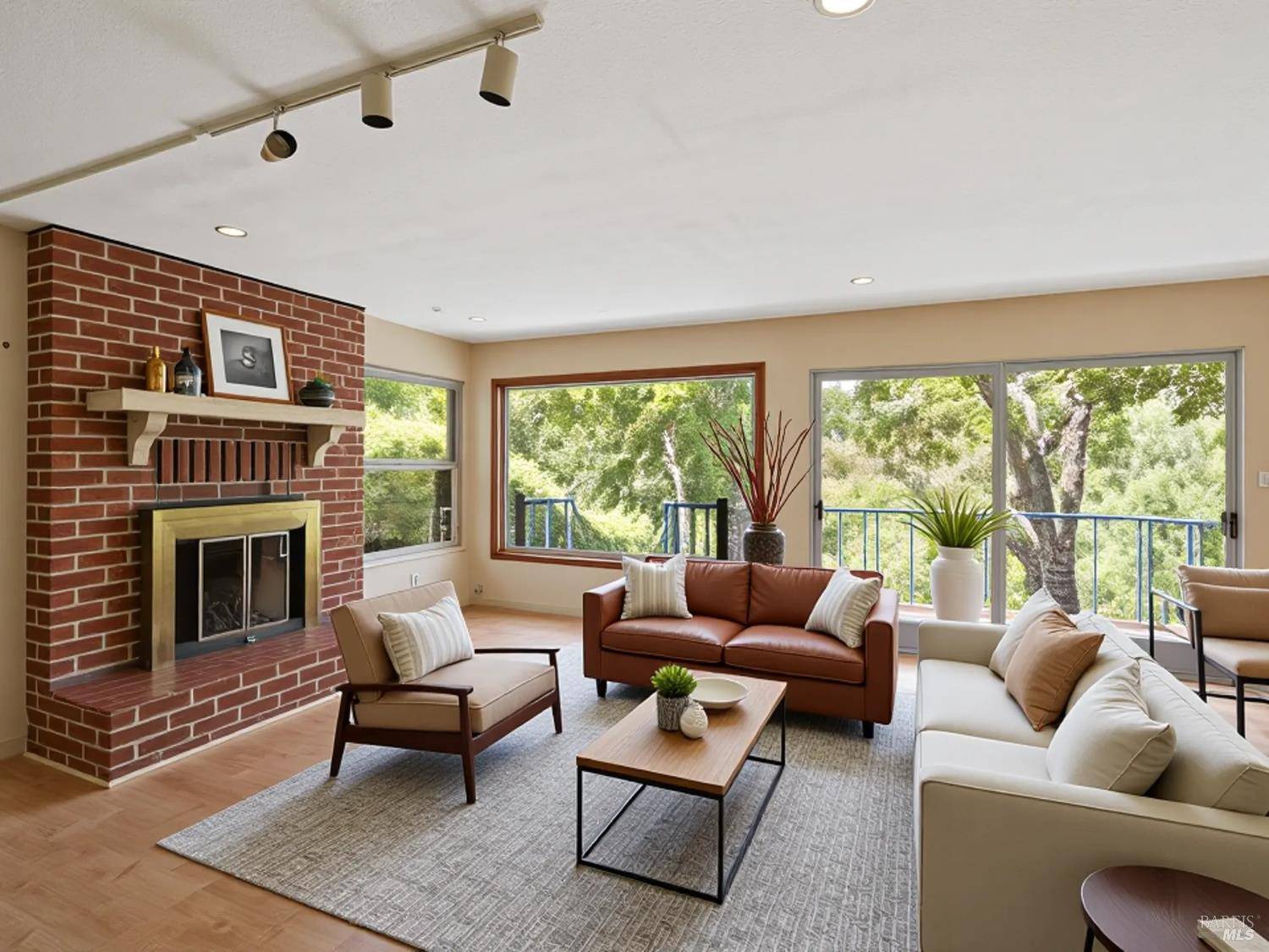 Healdsburg, CA 95448,2241 N Fitch Mountain RD