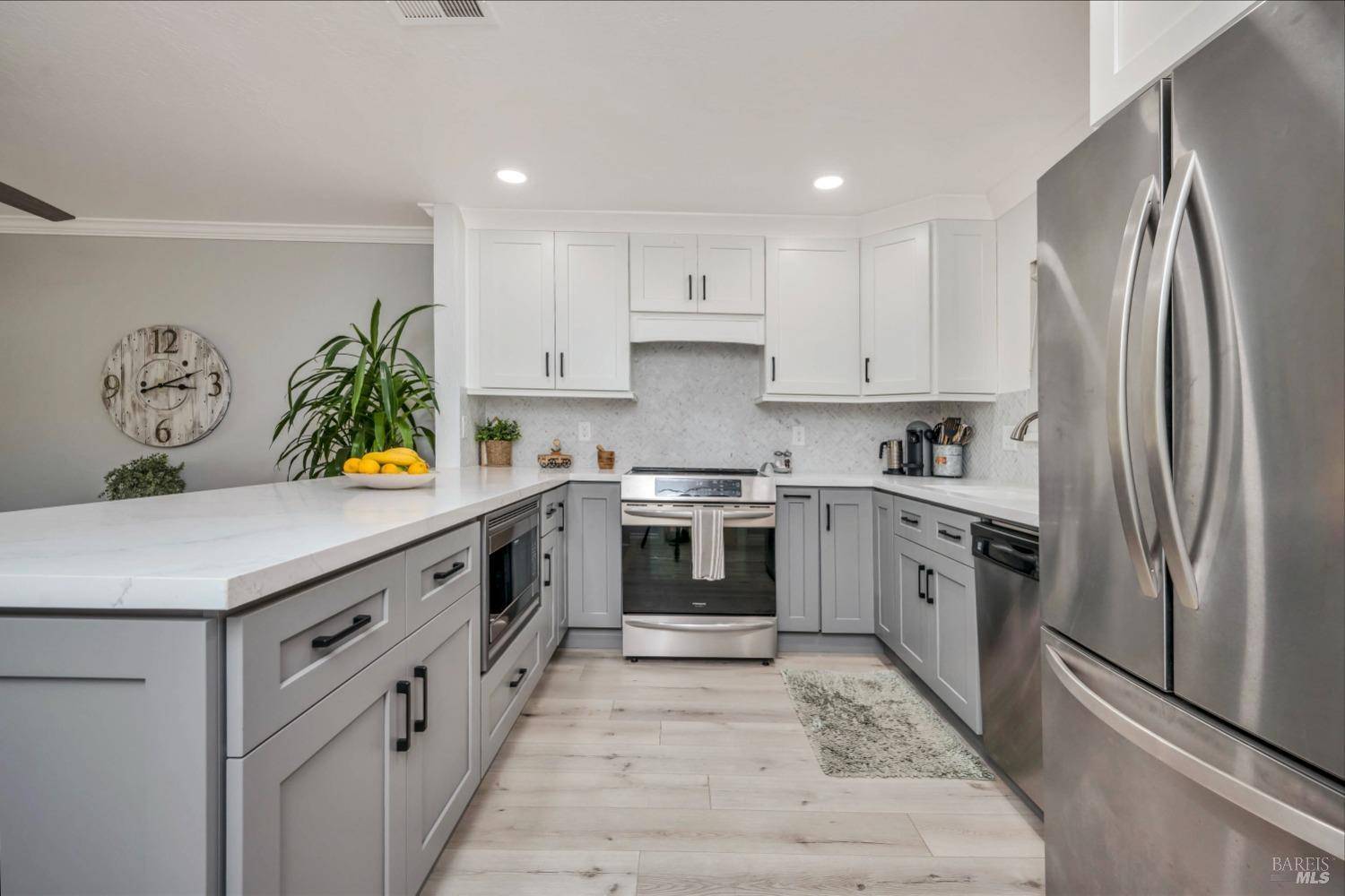 Napa, CA 94558,848 Acorn WAY