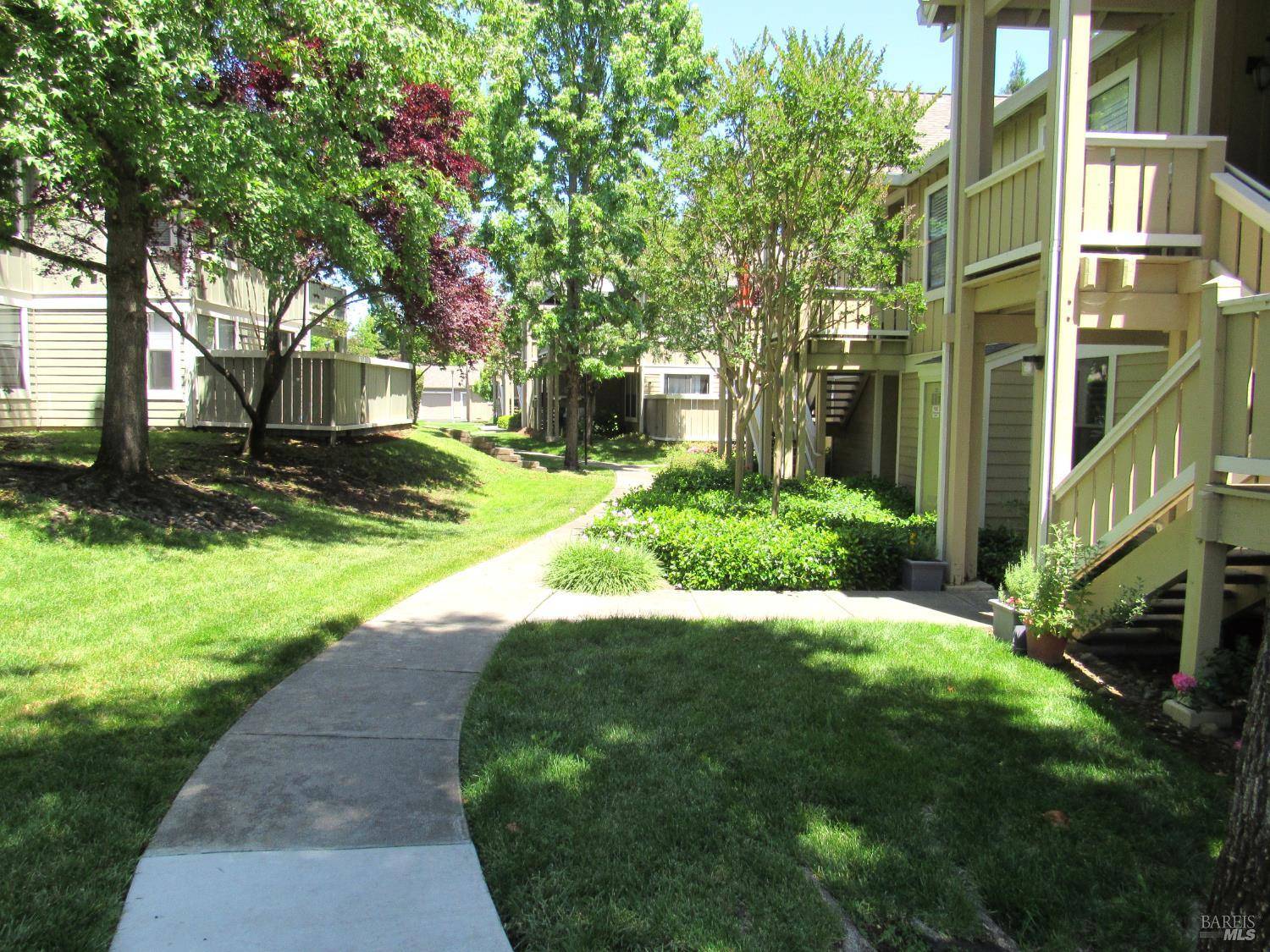 Sonoma, CA 95476,657 Cherry AVE