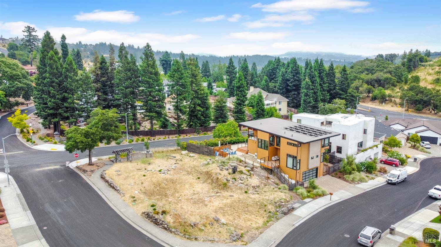 Santa Rosa, CA 95404,2100 Vintage CIR