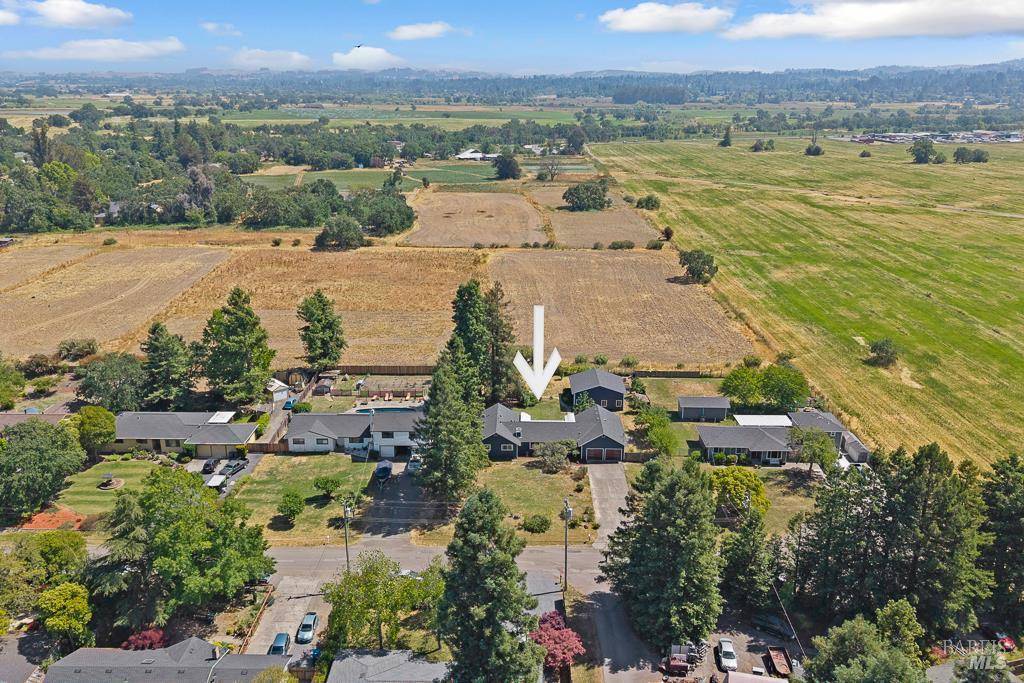 Sebastopol, CA 95472,5648 Ver Ni RD