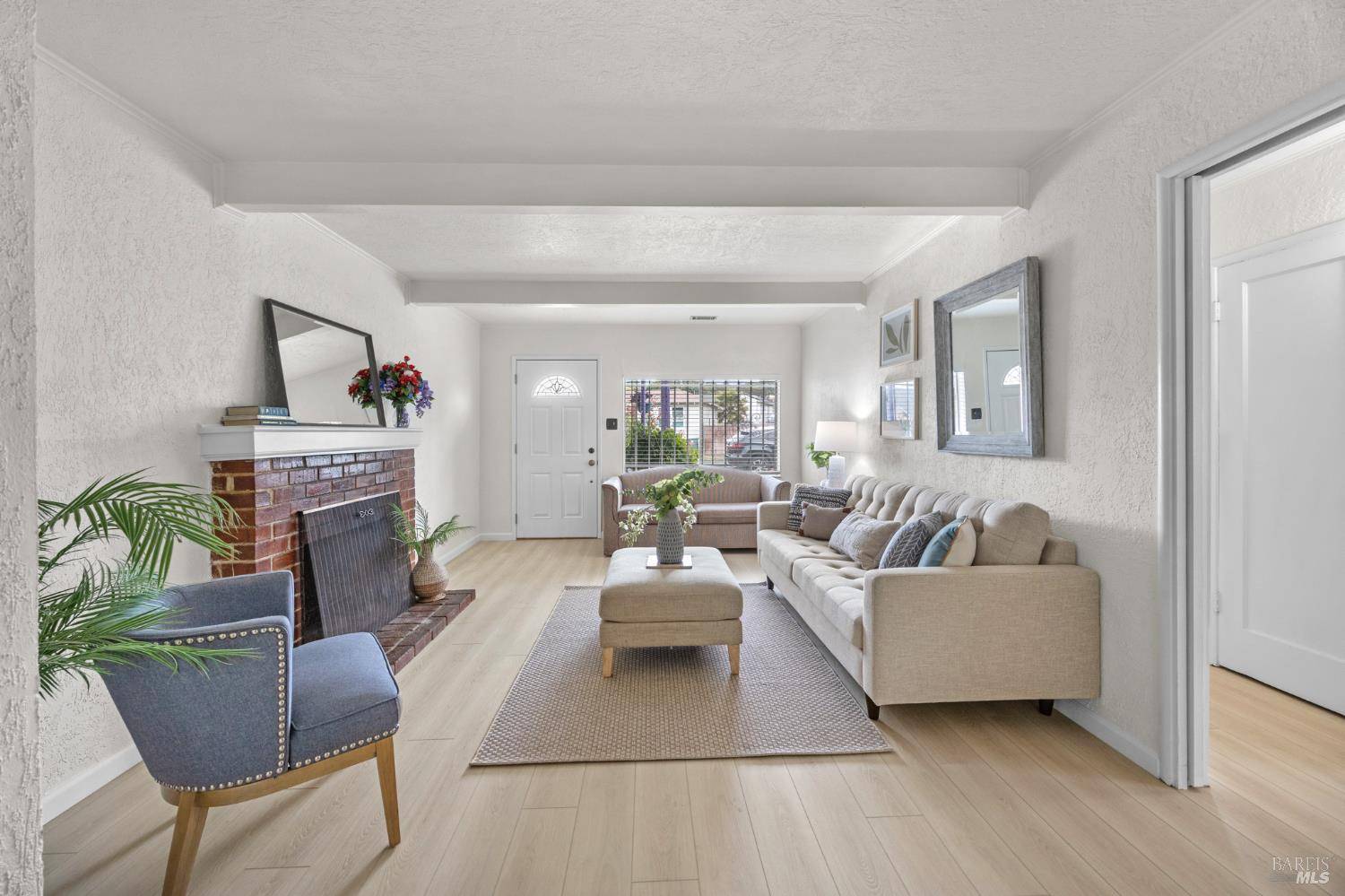 Vallejo, CA 94590,1037 Sheridan ST