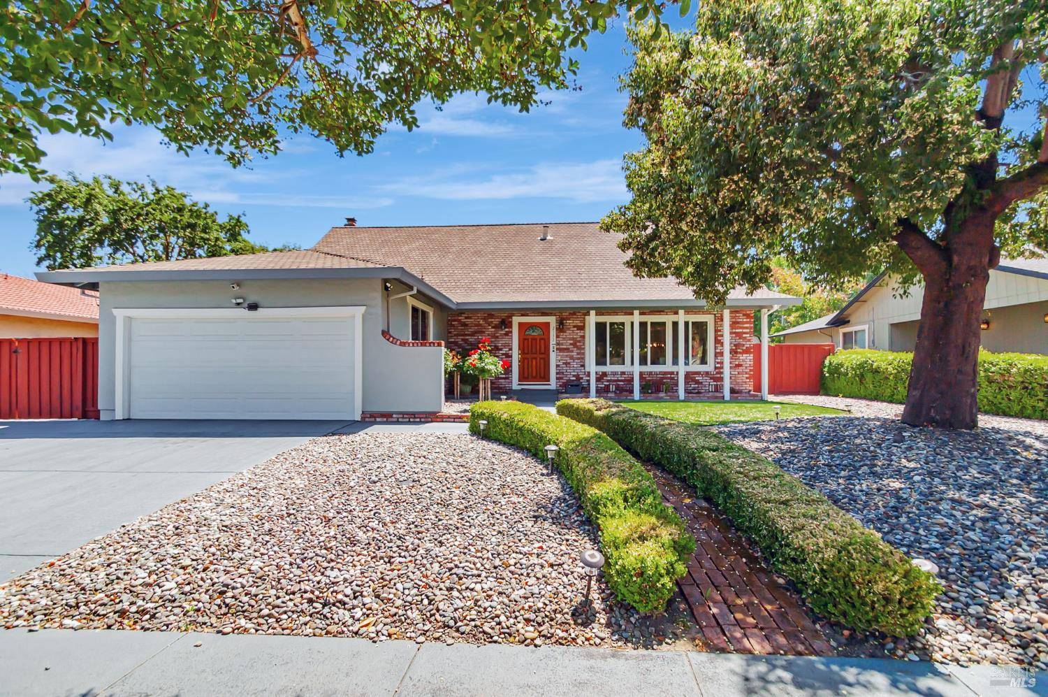 Santa Rosa, CA 95405,2132 San Antonio DR