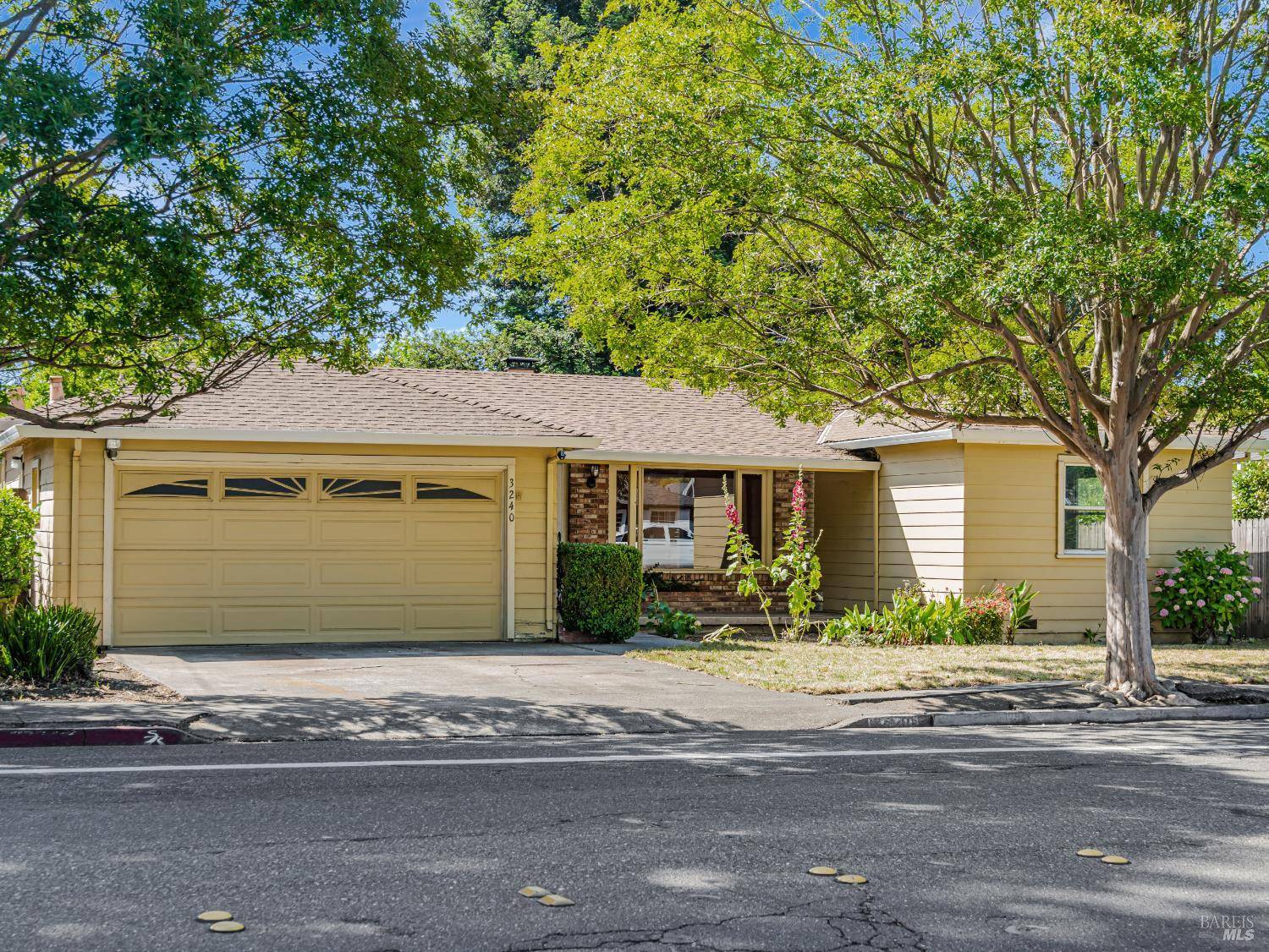 Santa Rosa, CA 95405,3240 Montgomery DR