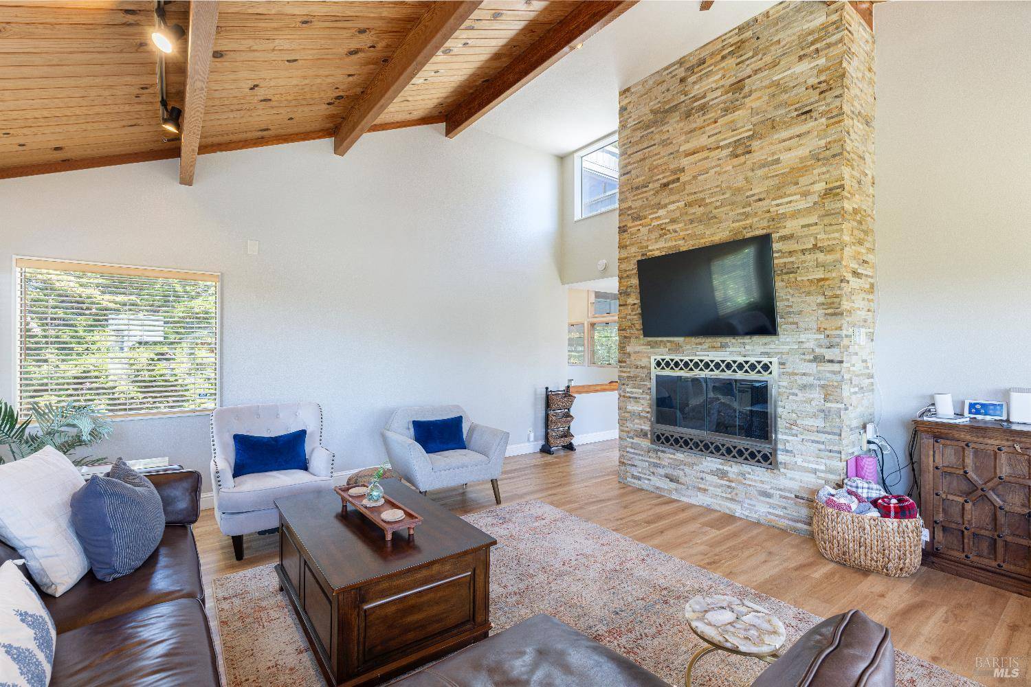 Bodega Bay, CA 94923,21655 Heron DR