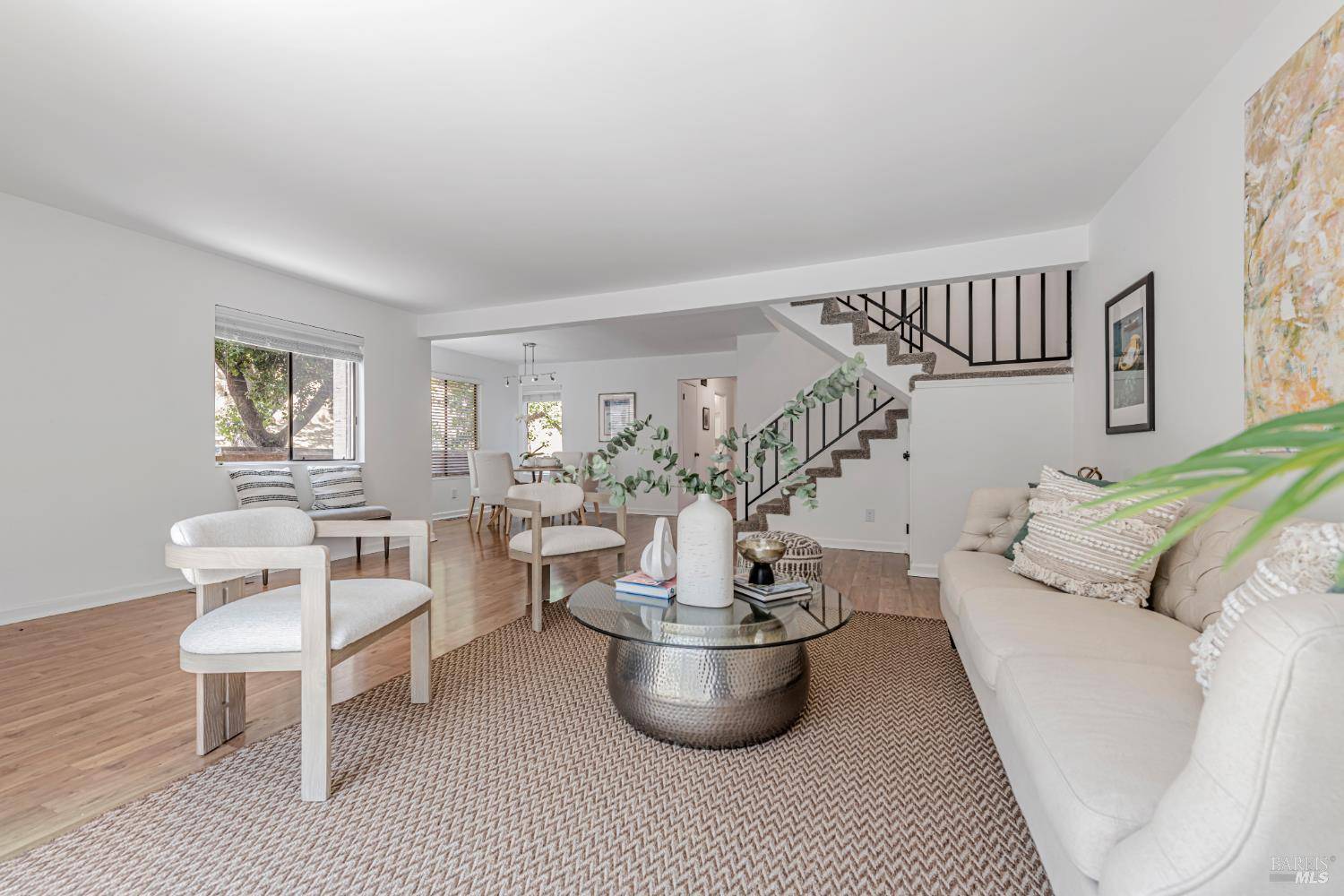 Novato, CA 94945,121 Aronia LN