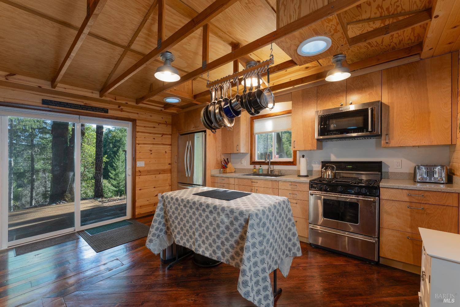 Willits, CA 95490,3770 Cherry Creek RD