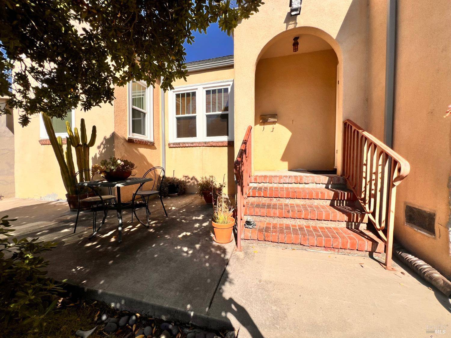 Rio Vista, CA 94571,436 S Front ST