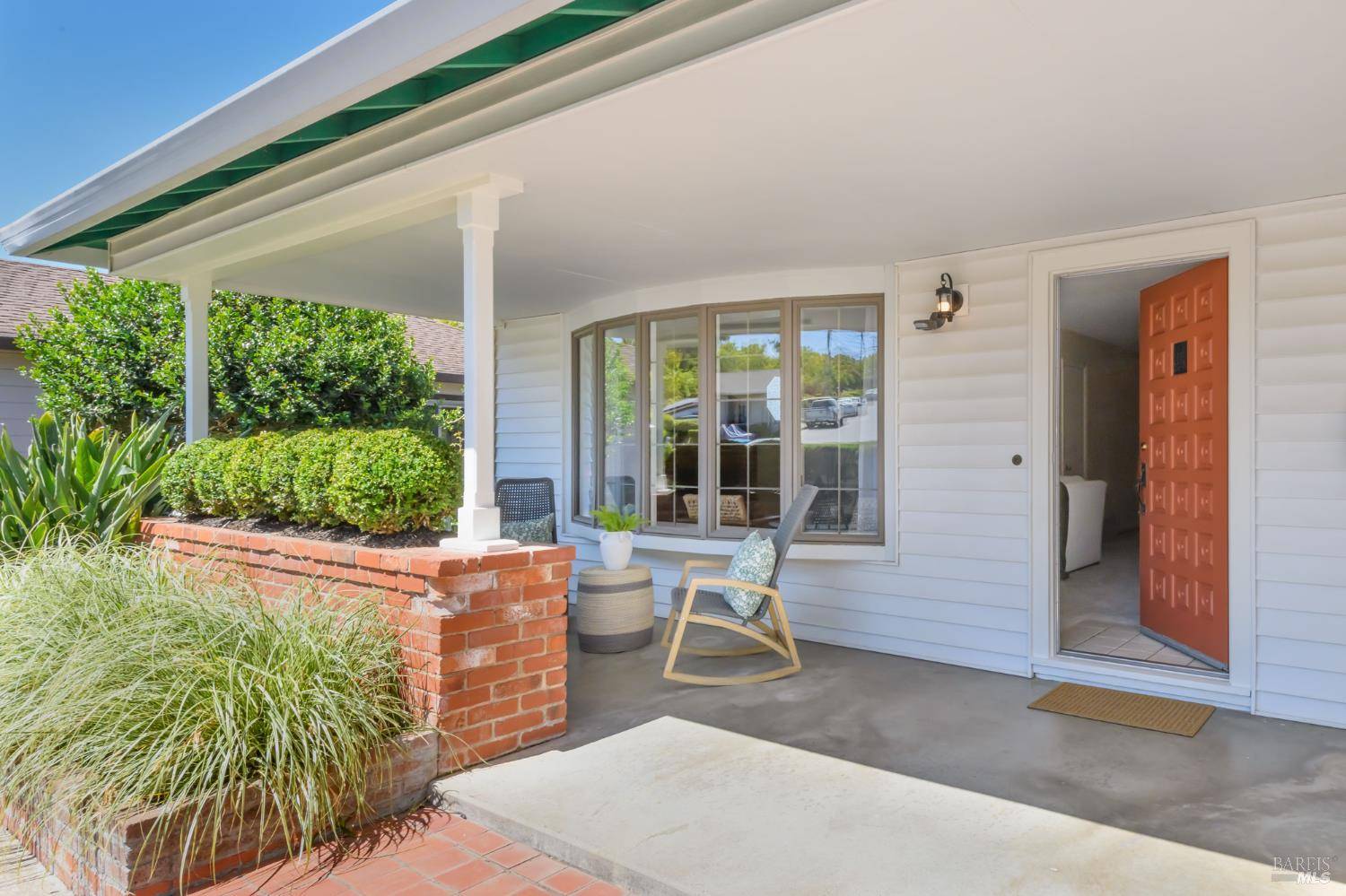 Petaluma, CA 94952,928 Middlefield DR