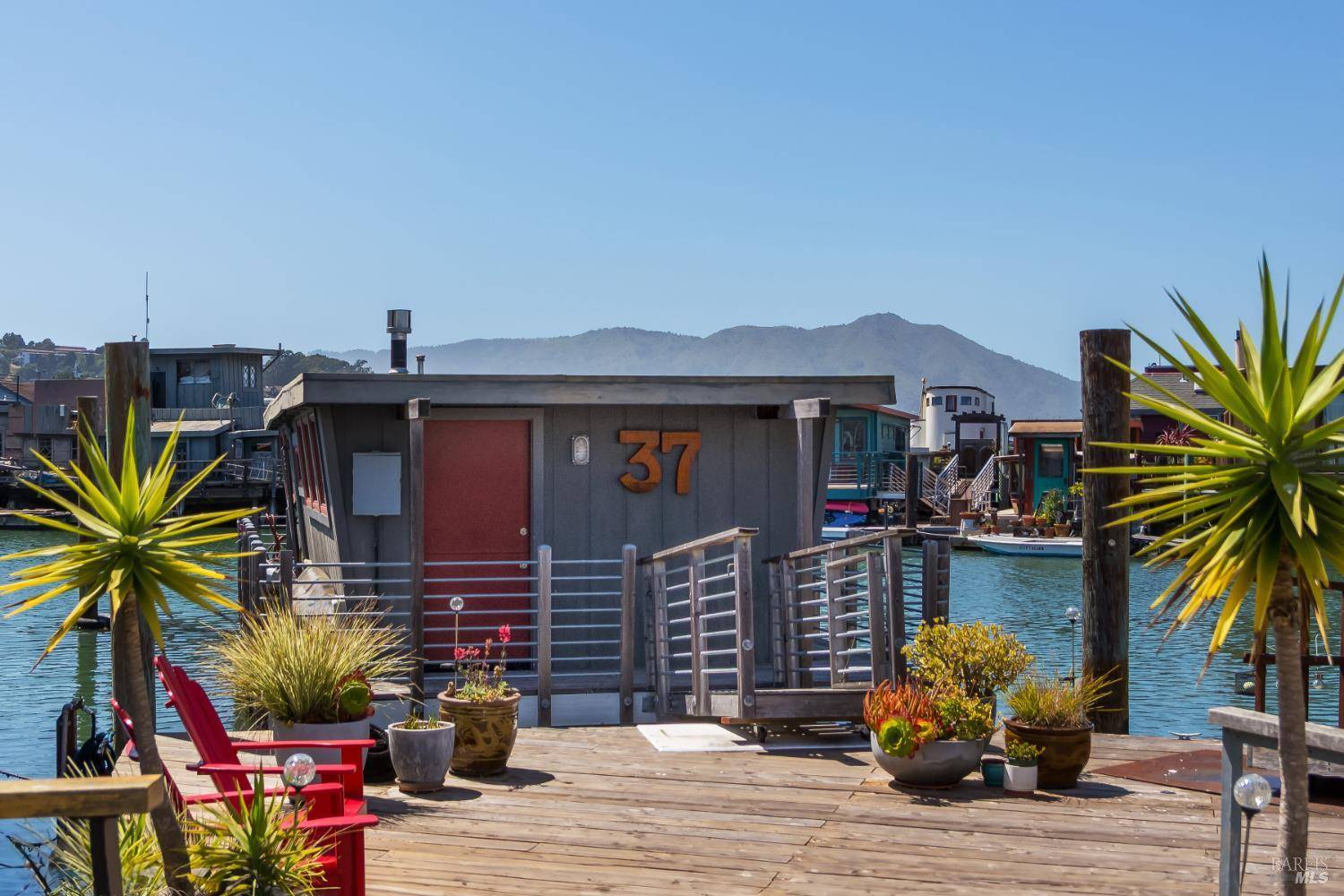 Sausalito, CA 94965,37 South 40 Dock