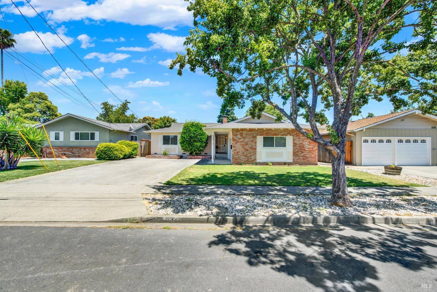 Napa, CA 94558,3232 MacLeod ST