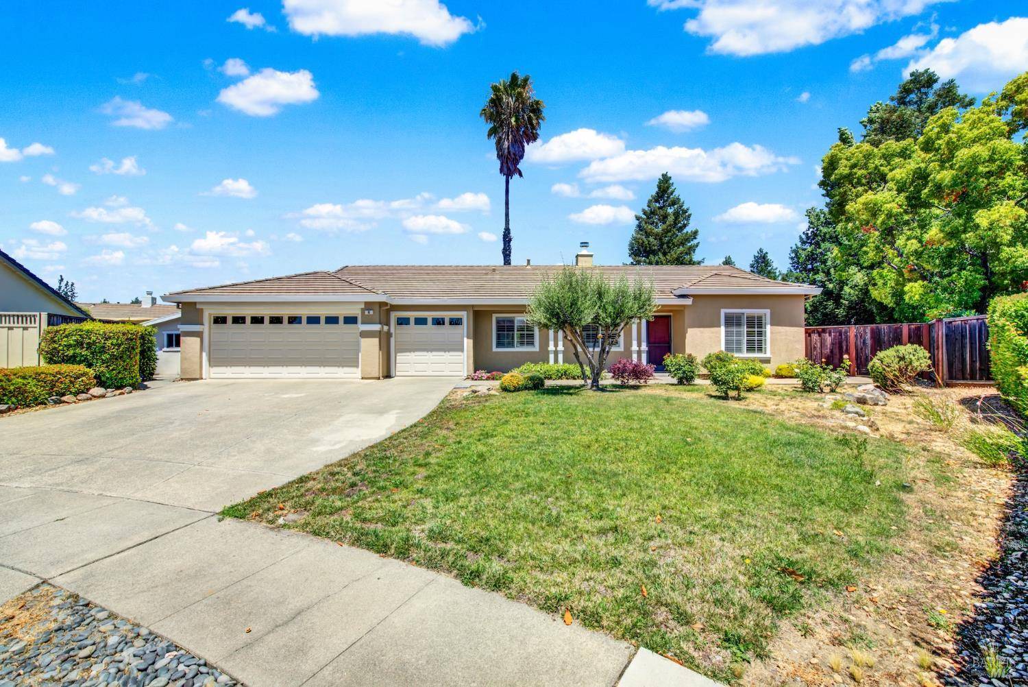 Napa, CA 94558,4 Caber CT