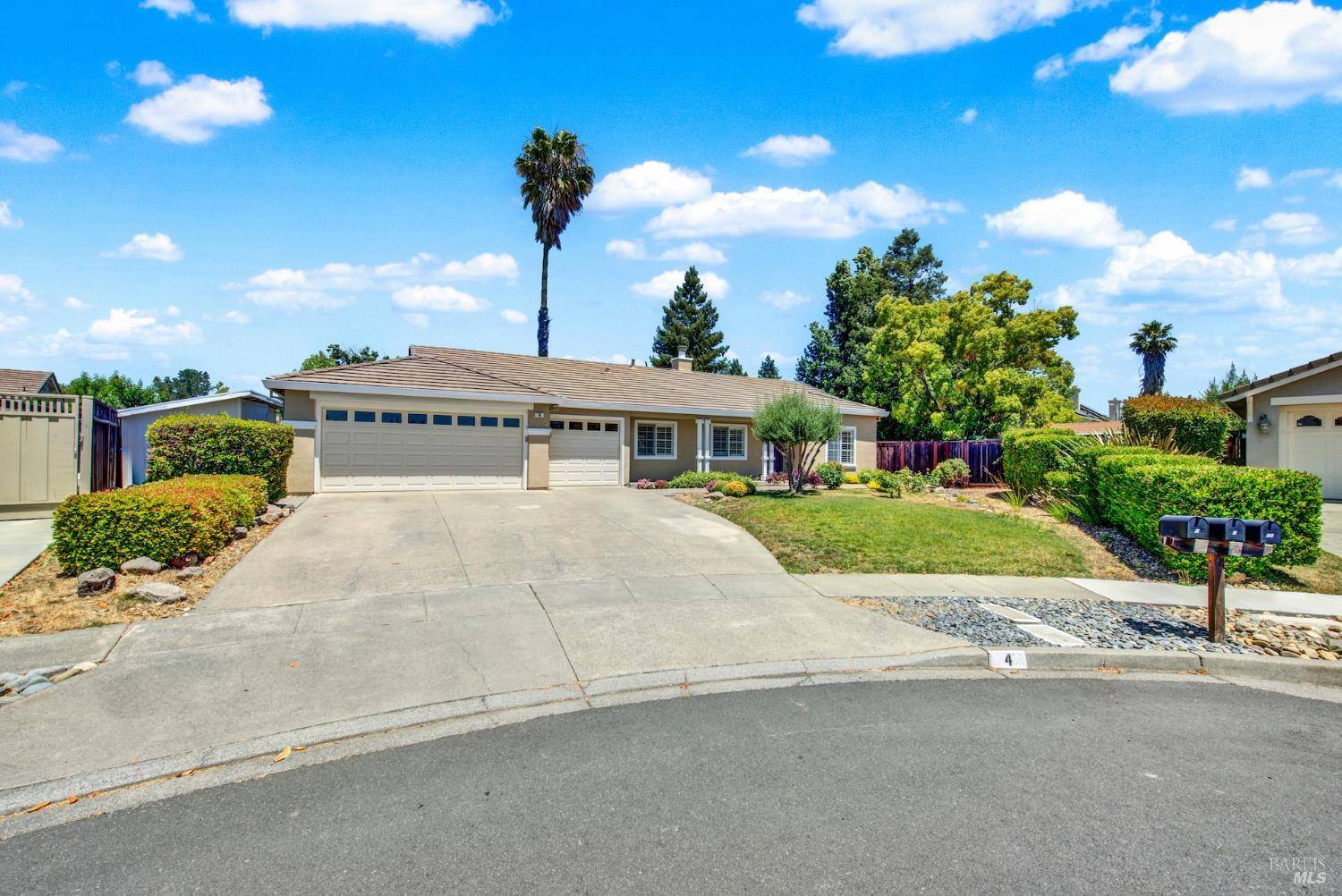 Napa, CA 94558,4 Caber CT
