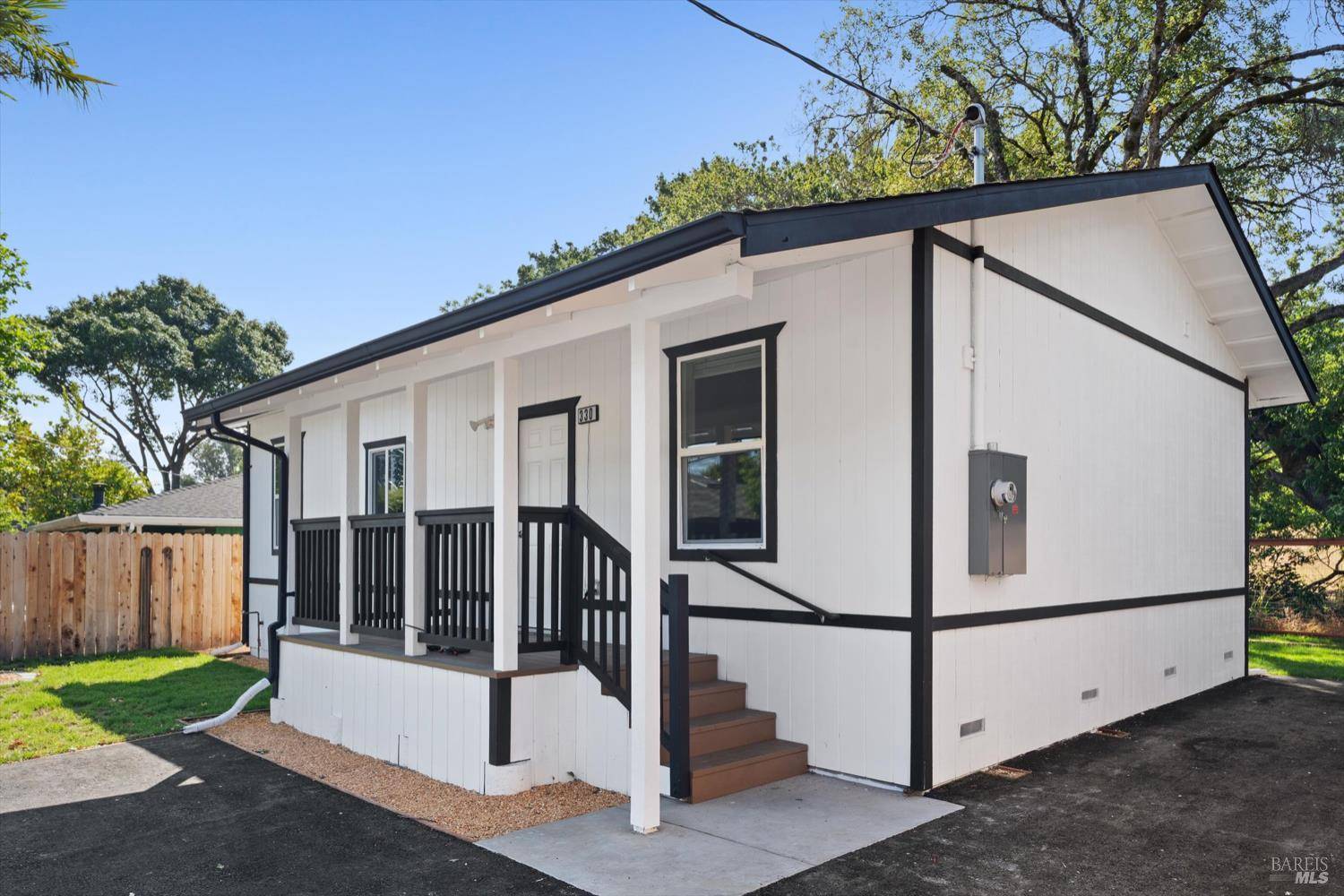 Cotati, CA 94931,330 W Sierra AVE