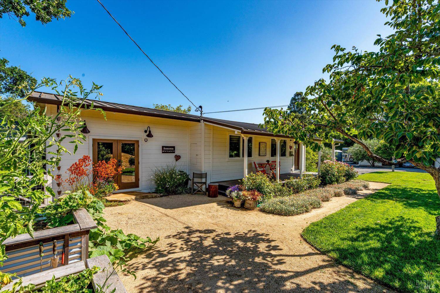 Sonoma, CA 95476,1471 Felder RD