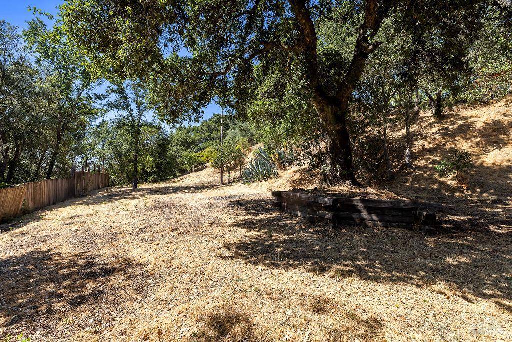 Healdsburg, CA 95448,15900 Healdsburg AVE