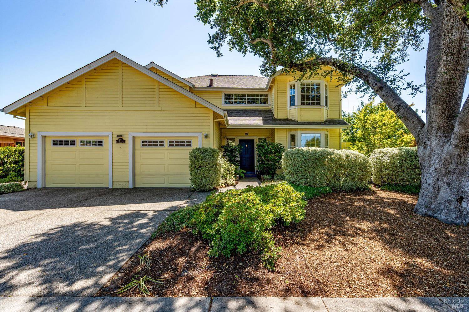 Sonoma, CA 95476,760 5th ST E