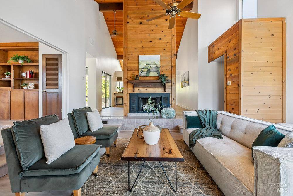 Napa, CA 94558,3691 Montana DR