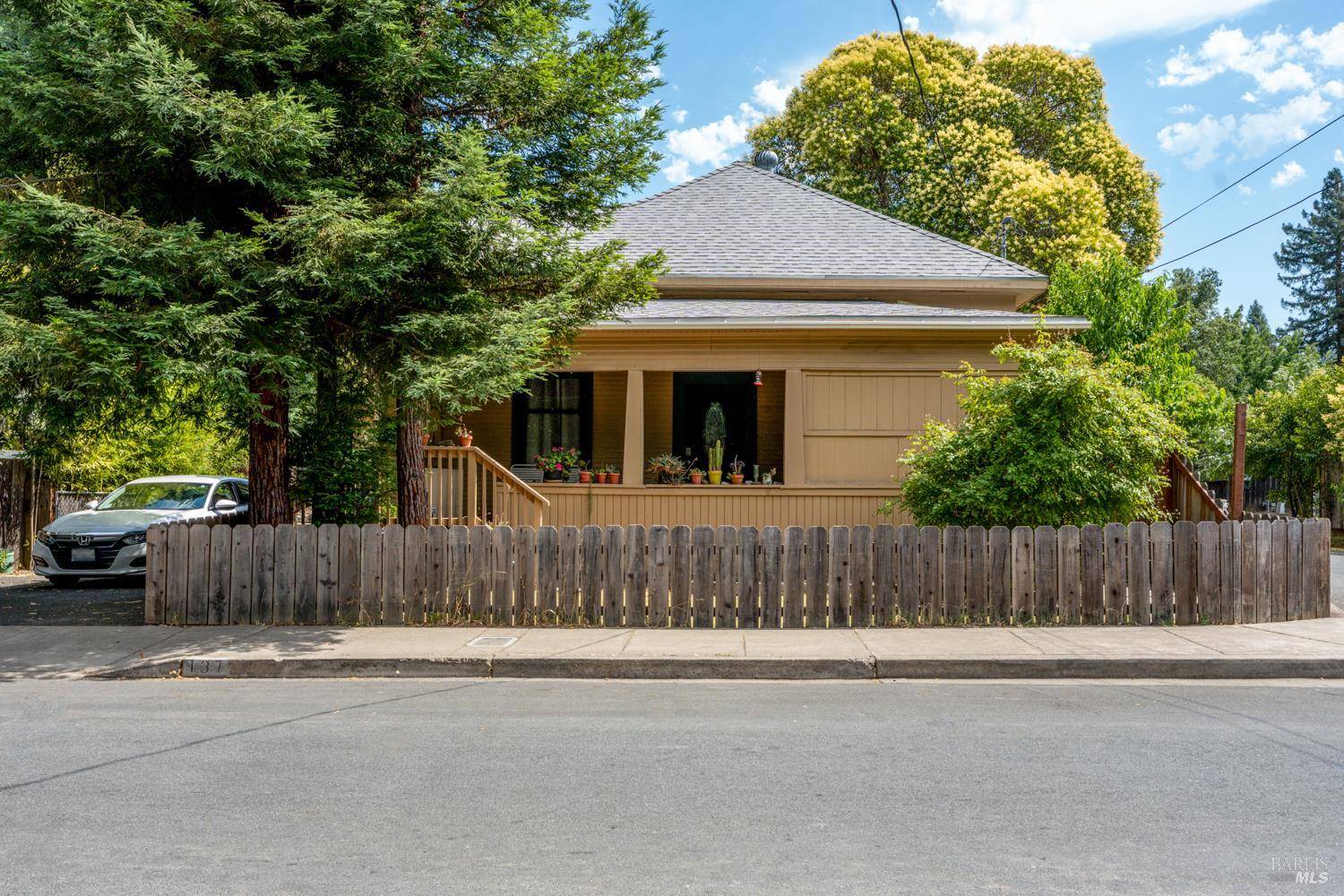 Ukiah, CA 95482,137 Ford ST