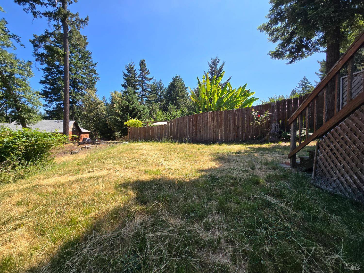Willits, CA 95490,27160 Tuck PL