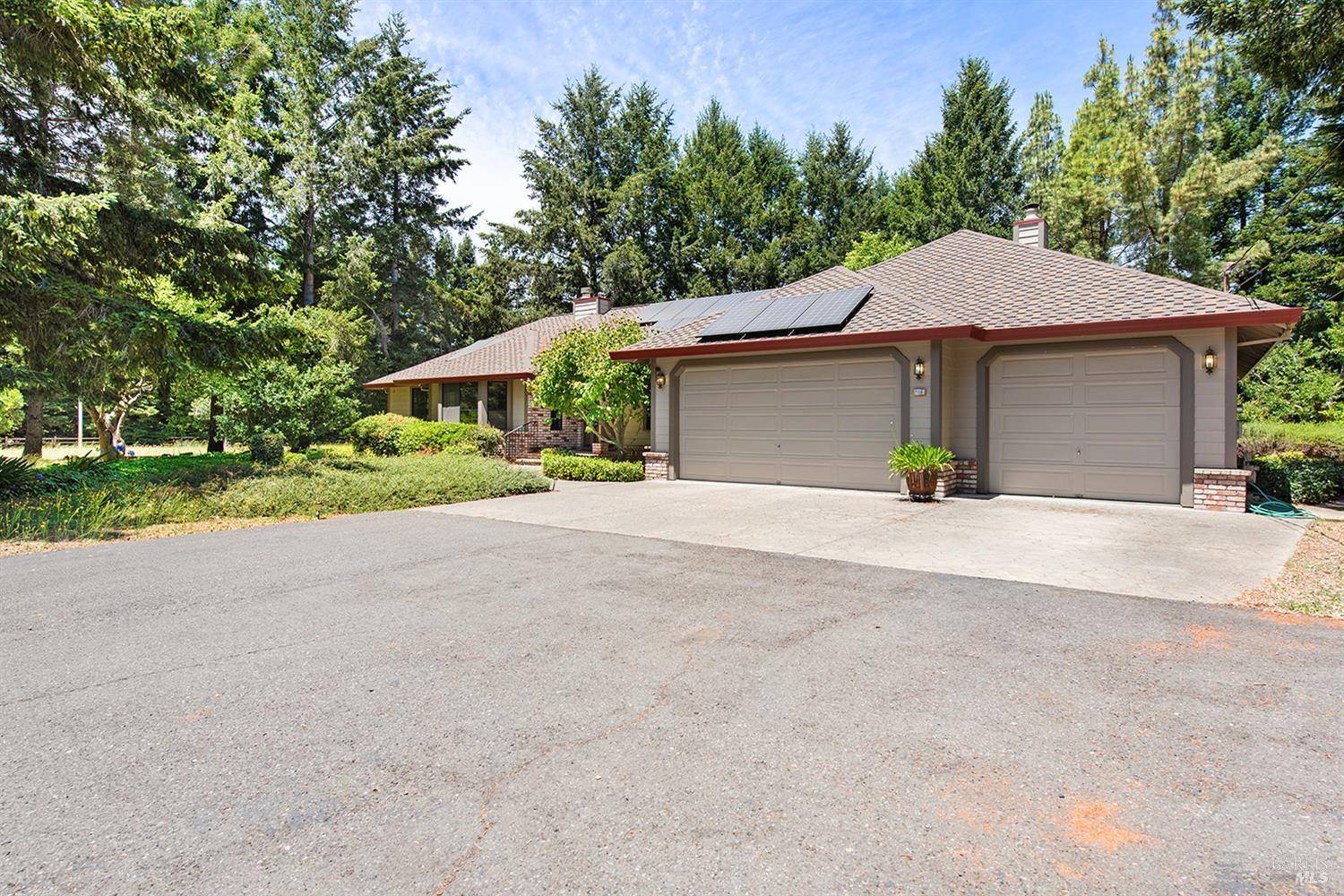Sebastopol, CA 95472,1300 Hwy 116 N