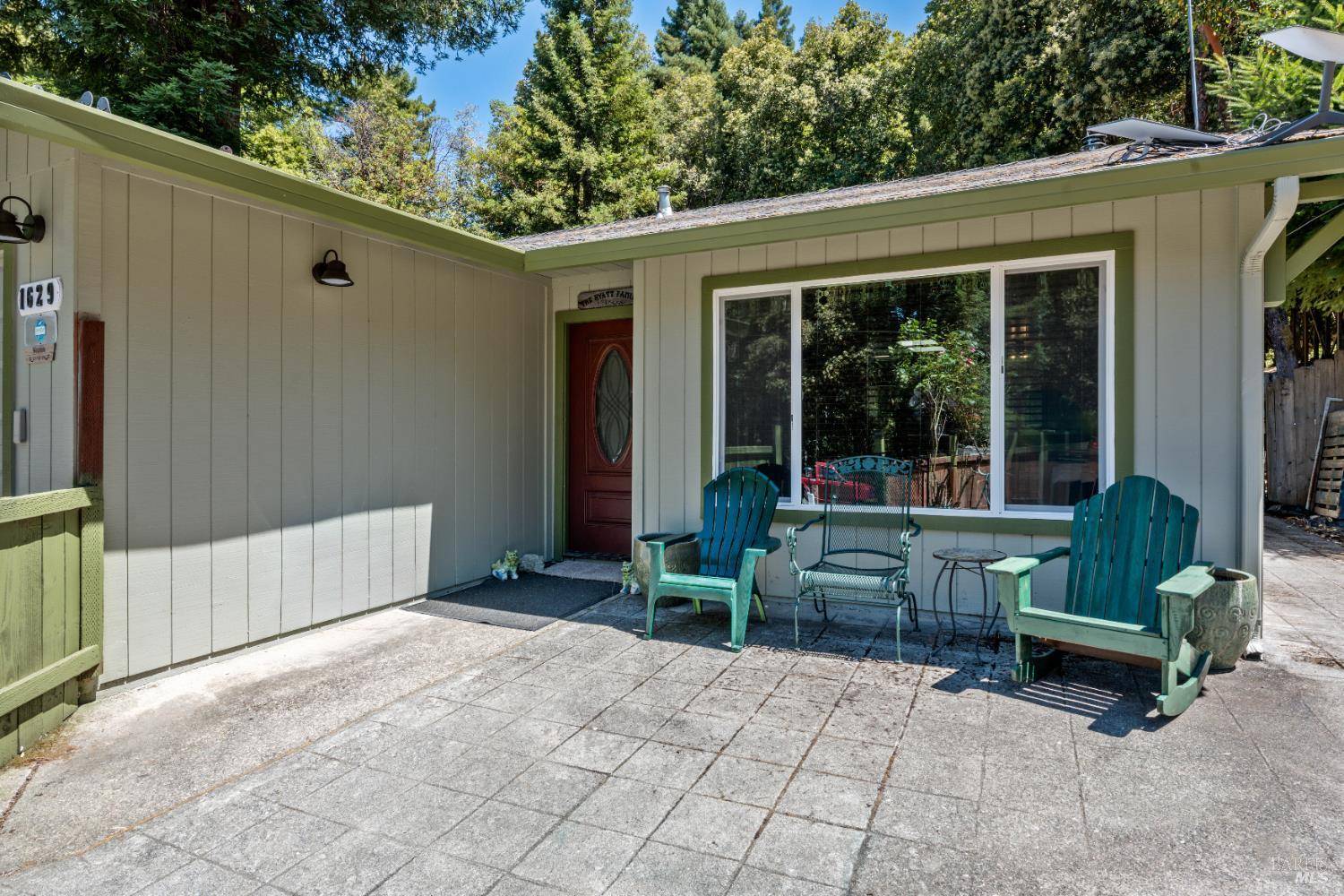 Willits, CA 95490,1629 Lilac CIR