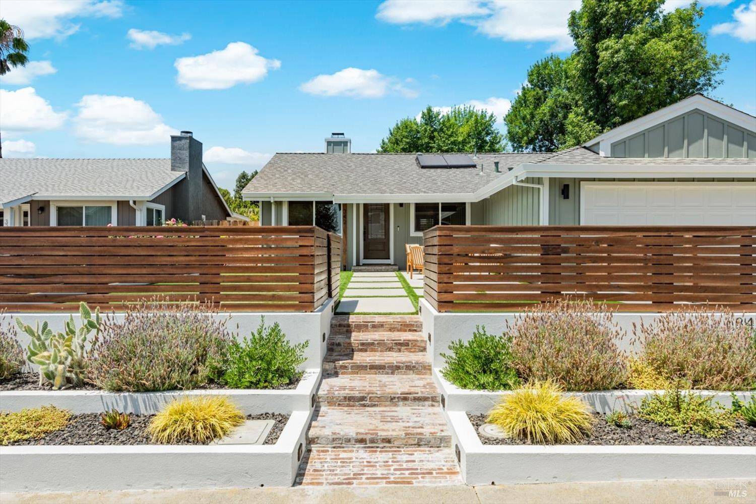 Vacaville, CA 95688,342 Dublin WAY