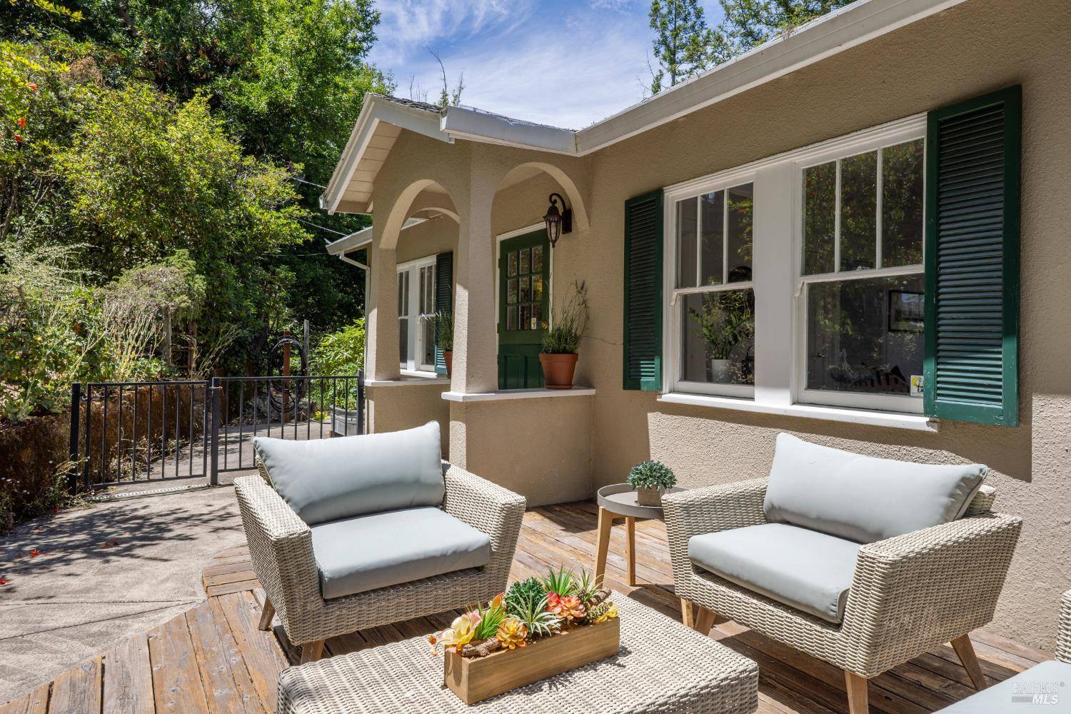 Ross, CA 94957,63 Ivy DR