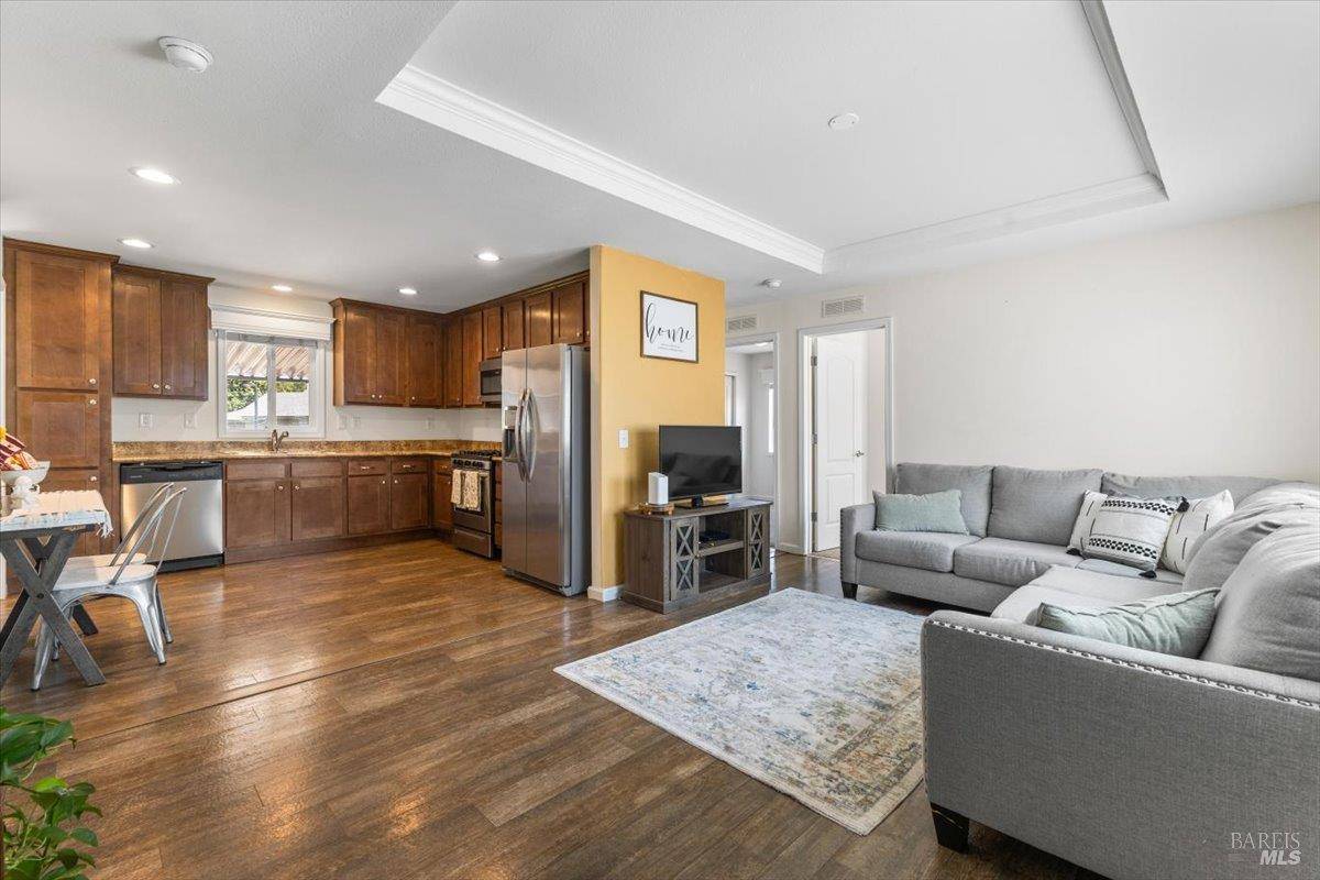 Santa Rosa, CA 95409,89 Oriole WAY