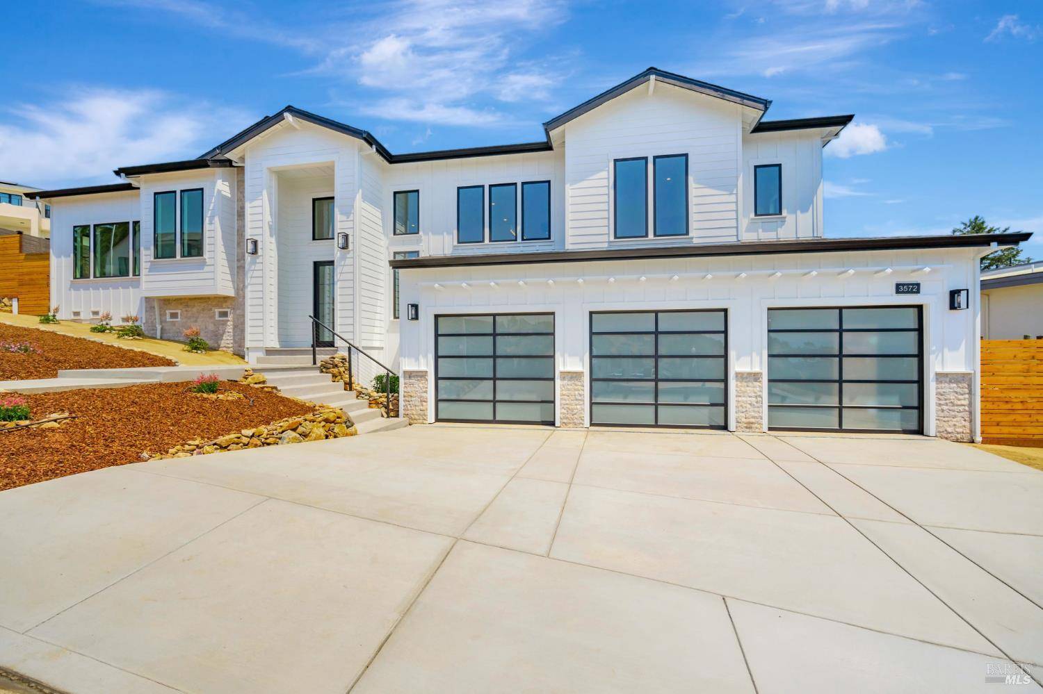 Santa Rosa, CA 95403,3572 Southridge DR