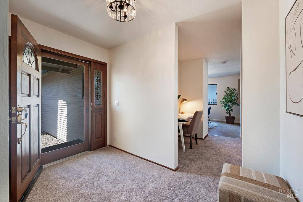 Santa Rosa, CA 95409,5012 Parkhurst DR