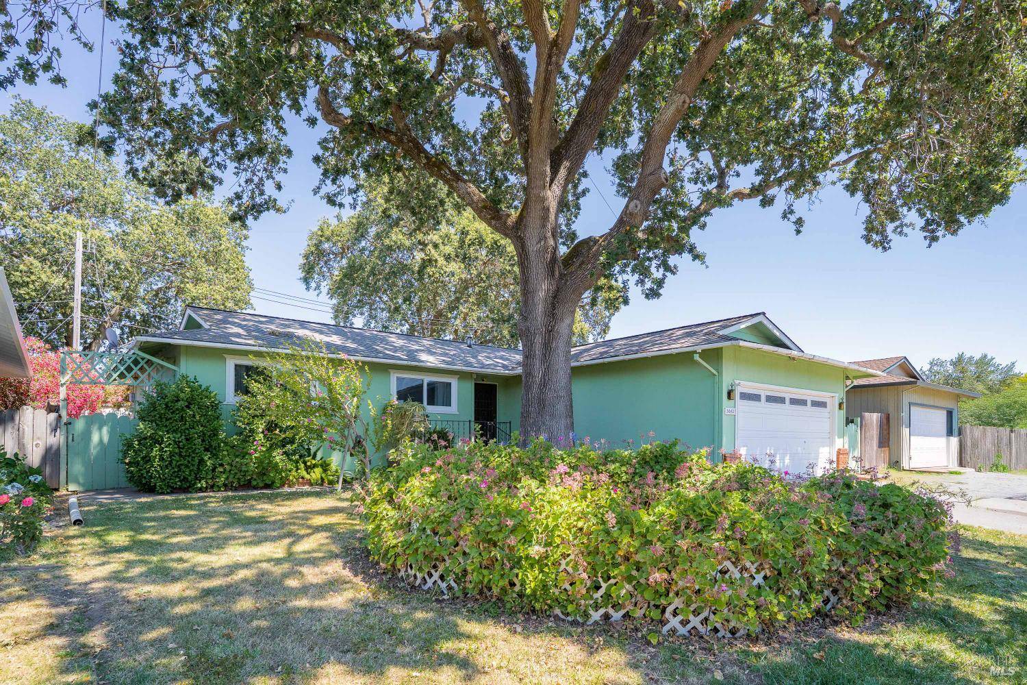 Napa, CA 94558,3042 Beecham ST