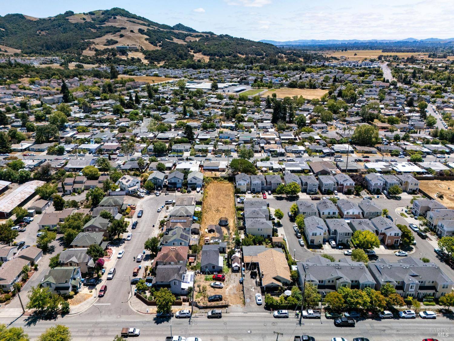 Santa Rosa, CA 95404,980 Aston AVE