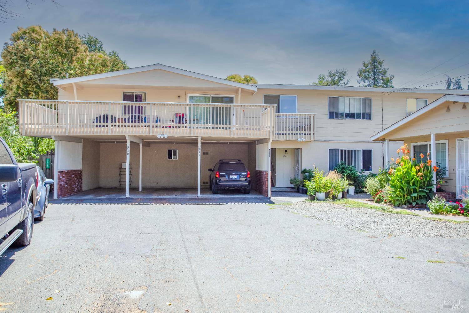 Santa Rosa, CA 95403,528 Steele LN #544