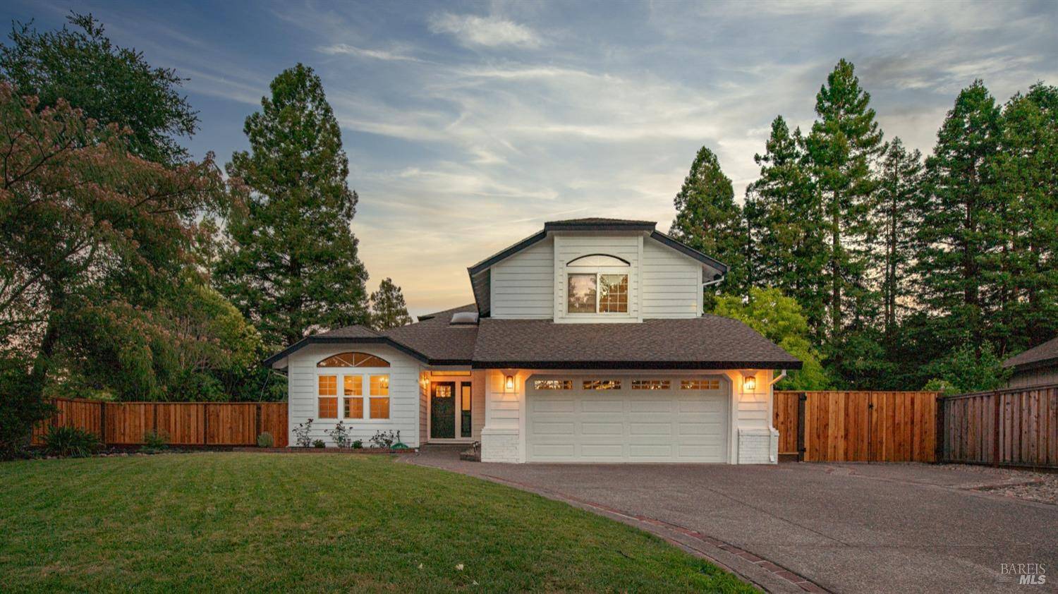 Windsor, CA 95492,9663 Lakewood DR
