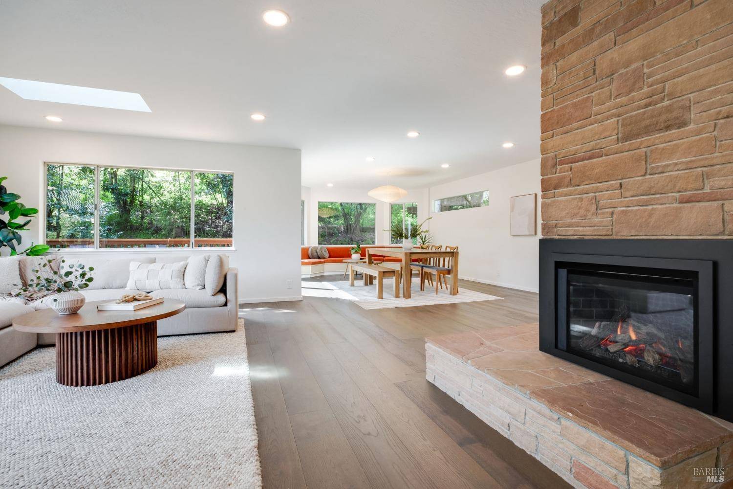 Woodacre, CA 94973,5 Madrone AVE