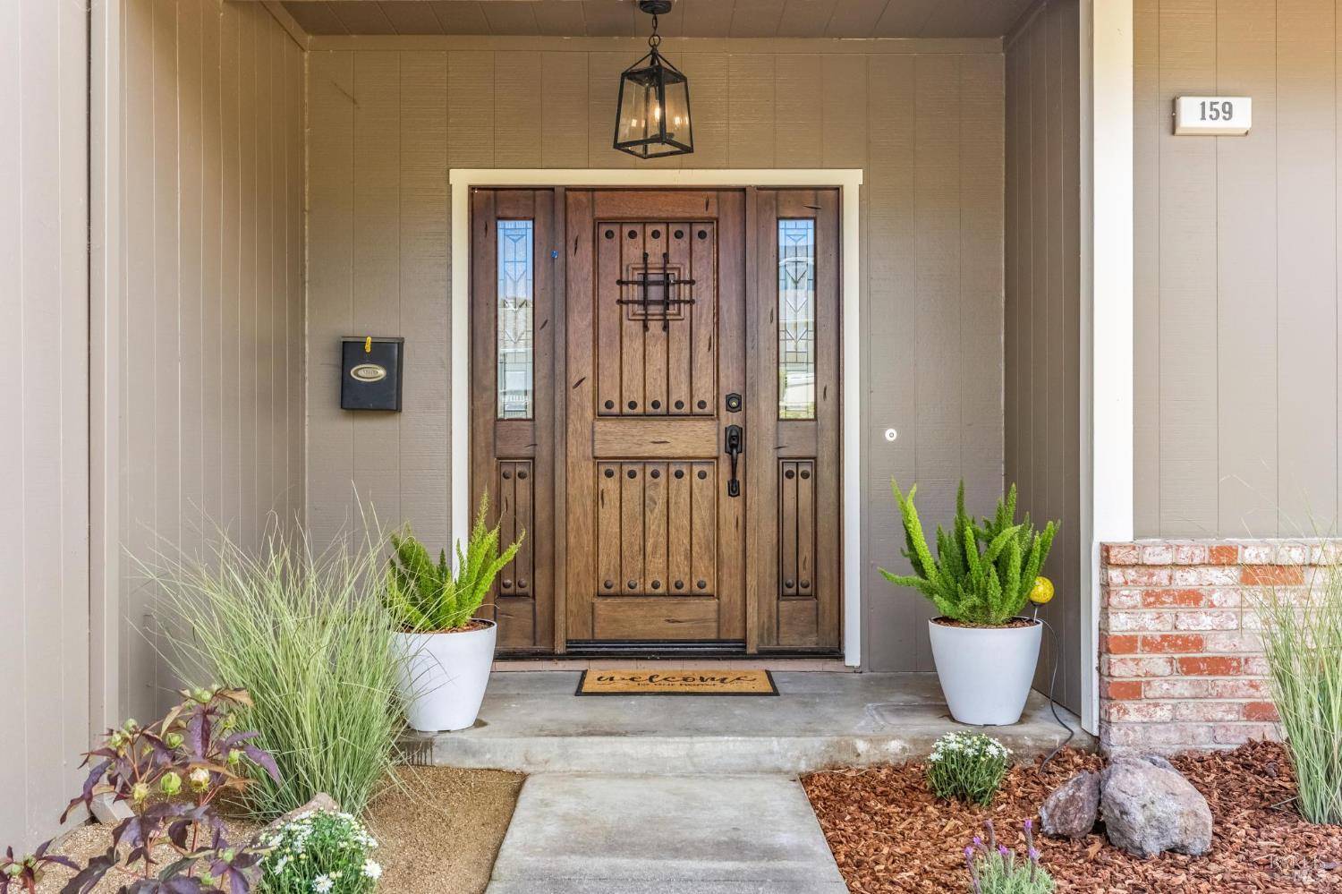 Novato, CA 94947,159 Michele CIR