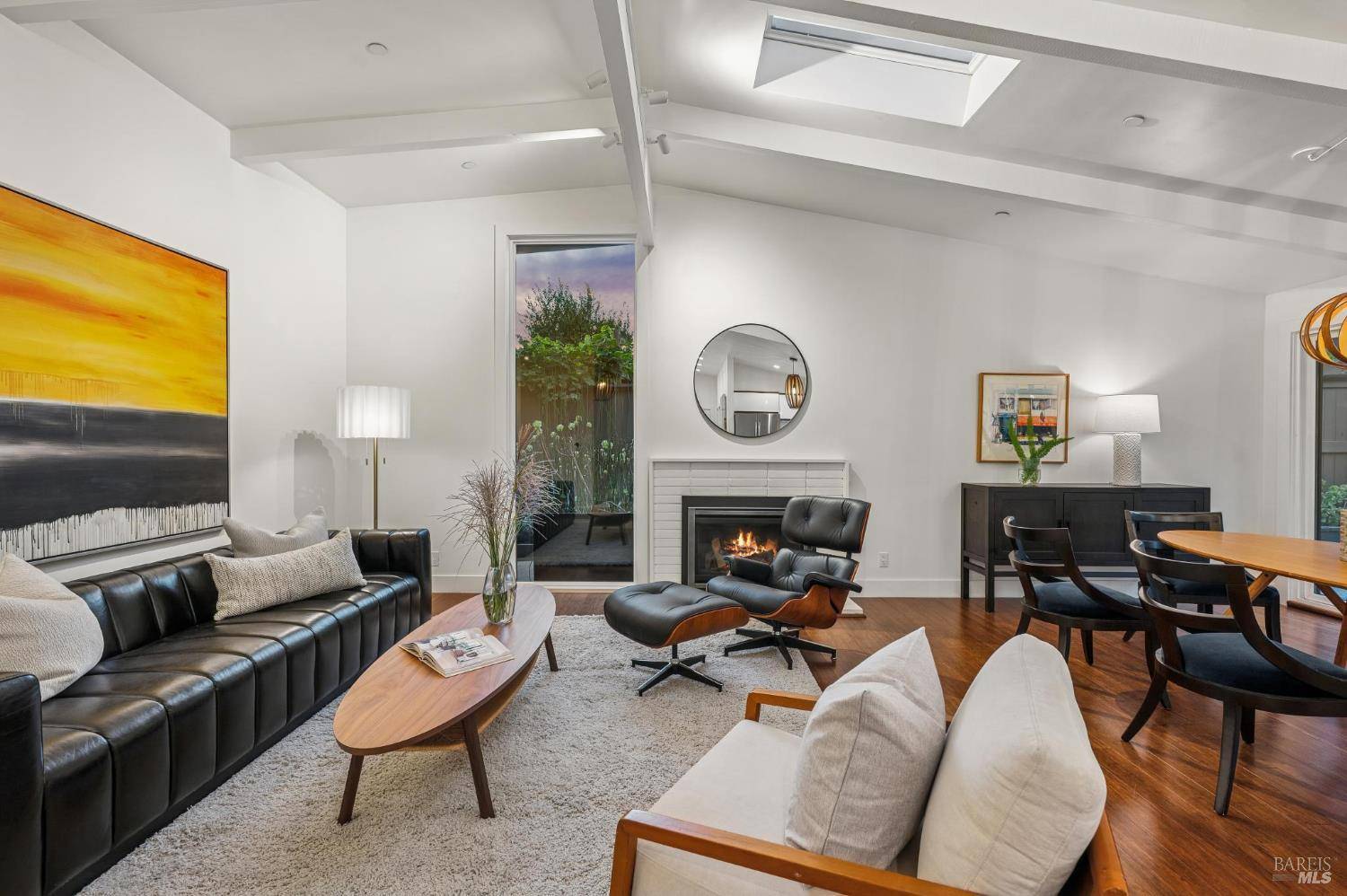 San Rafael, CA 94903,576 Wakerobin LN