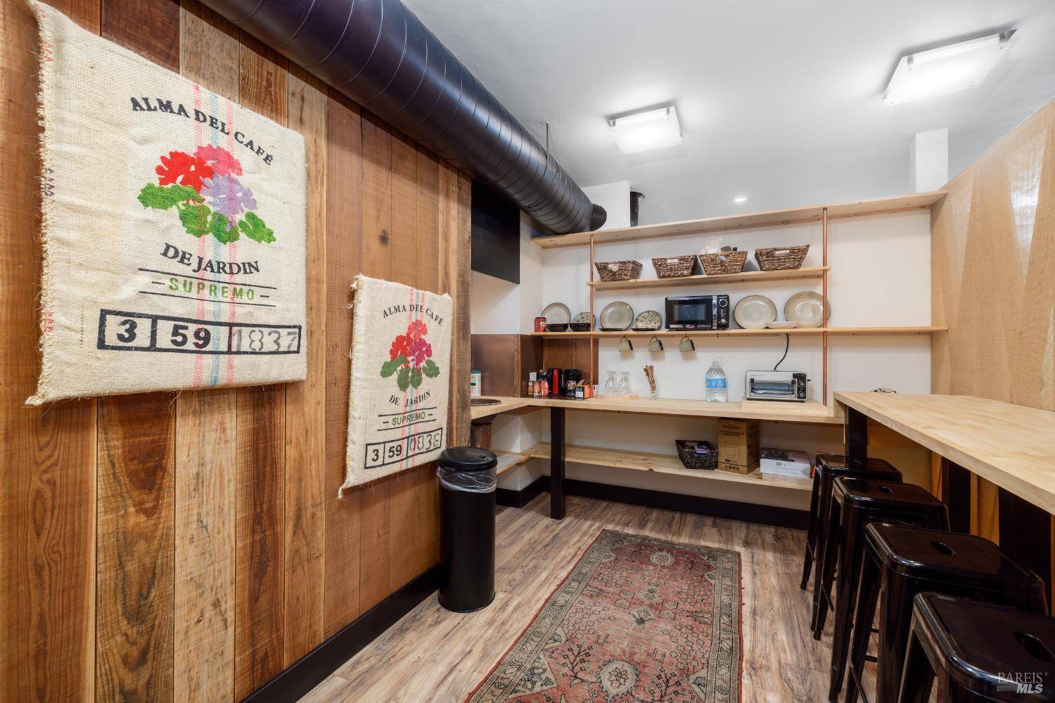 Petaluma, CA 94952,11 5th ST 101-D