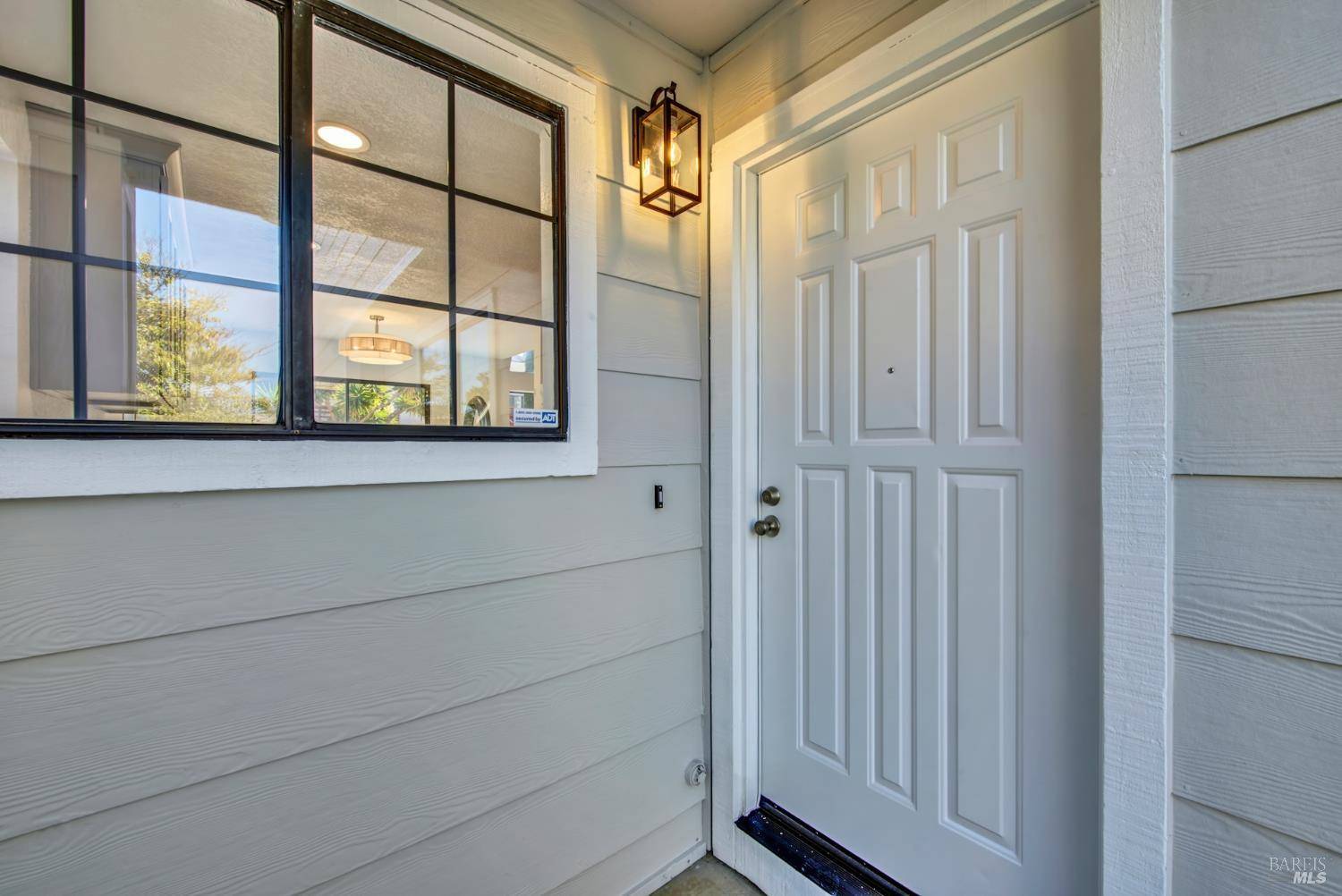 Vallejo, CA 94591,260 Neptunes CT