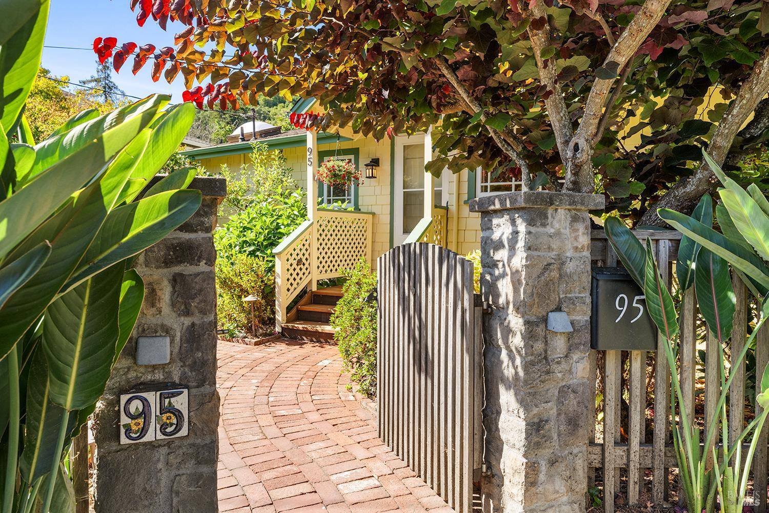 San Anselmo, CA 94960,95 Florence AVE